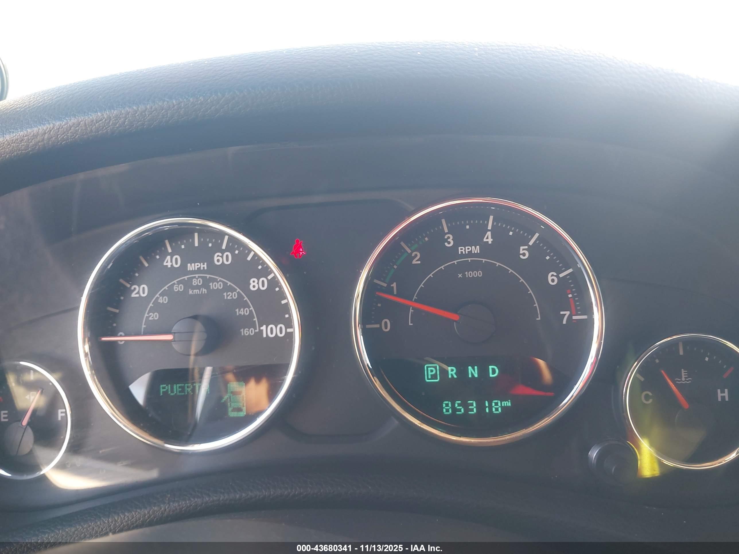 JEEP WRANGLER image 7