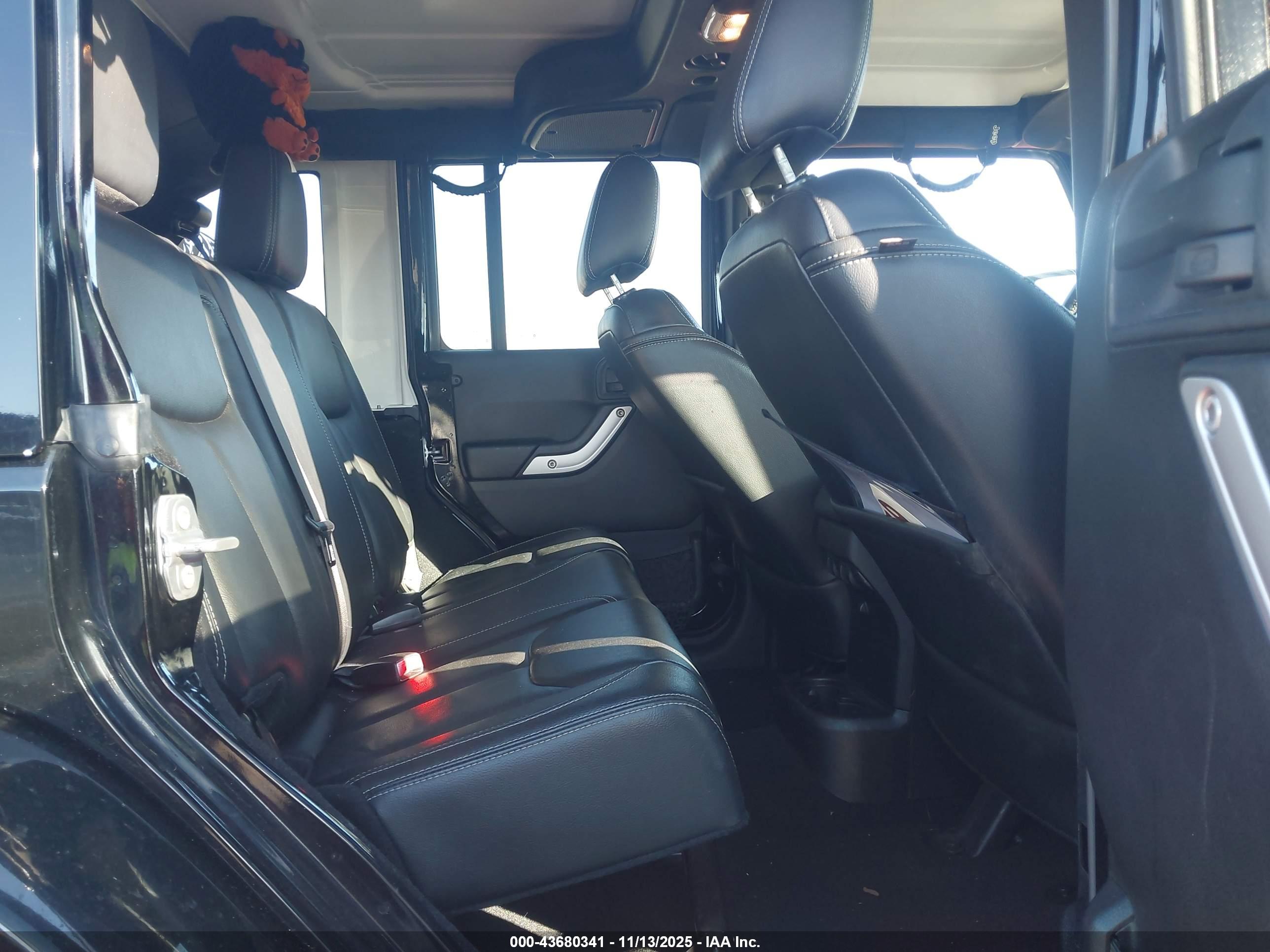 JEEP WRANGLER image 8