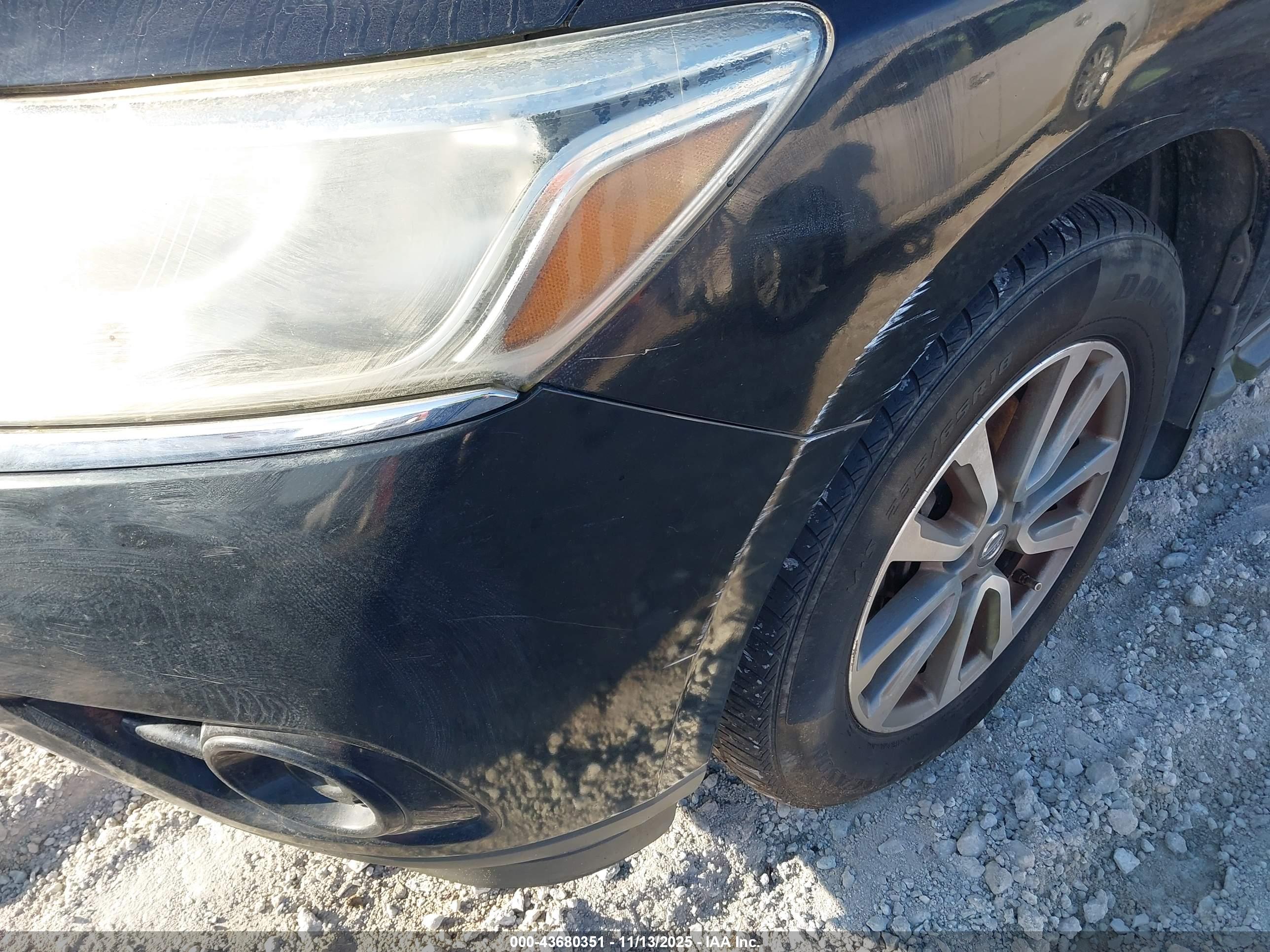 NISSAN PATHFINDER image 6