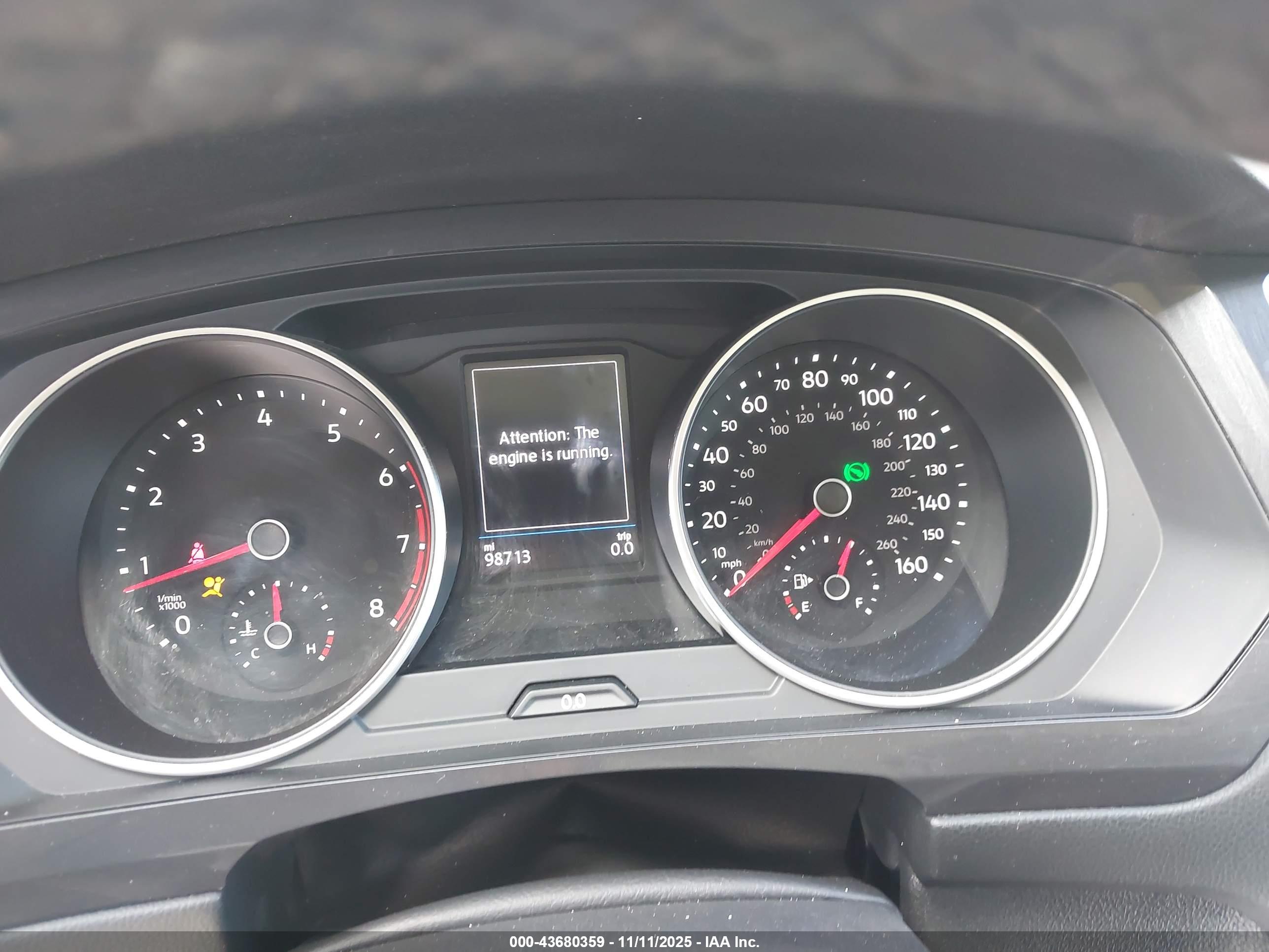 VOLKSWAGEN TIGUAN image 7