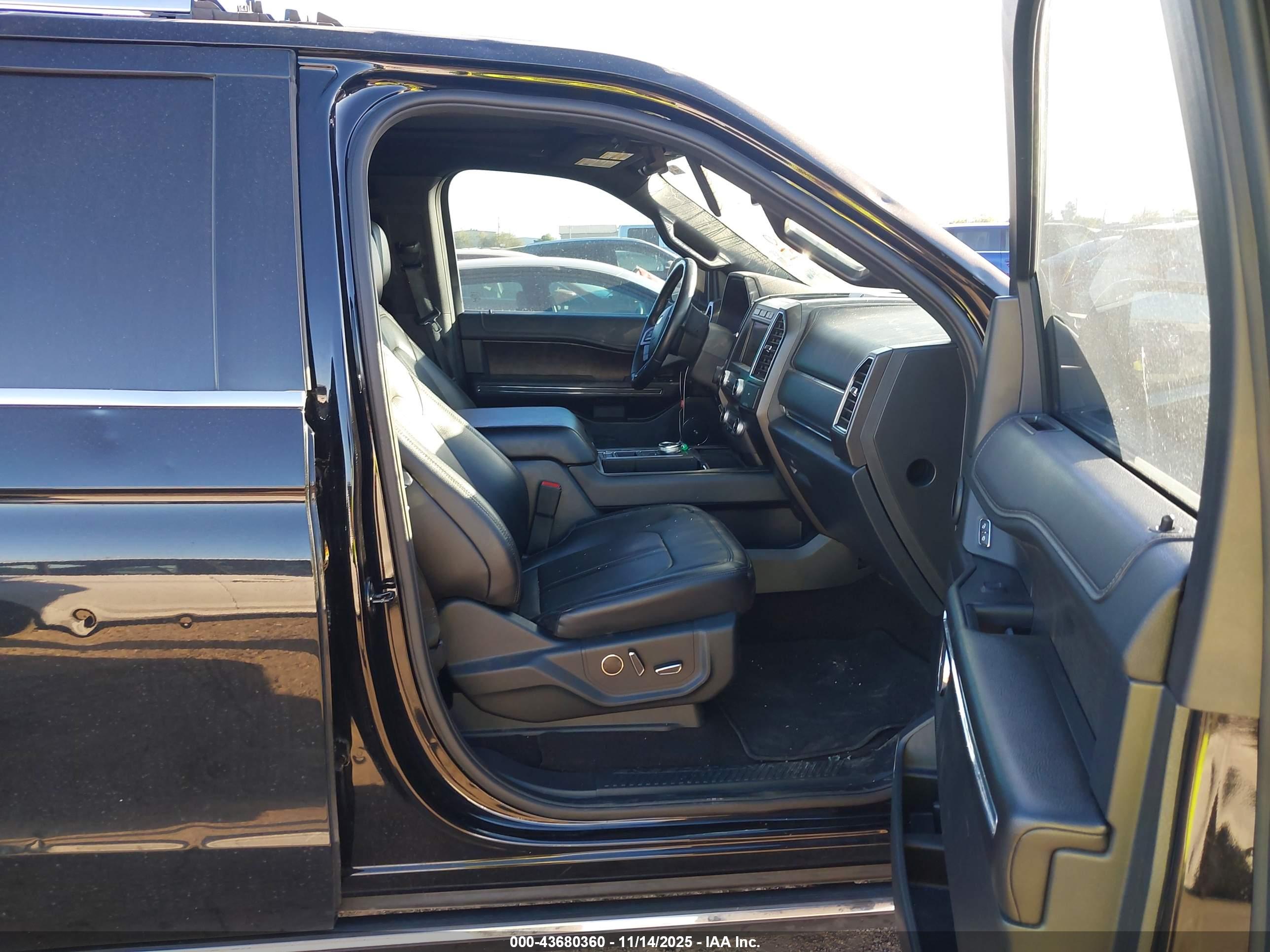 FORD EXPEDITION image 5
