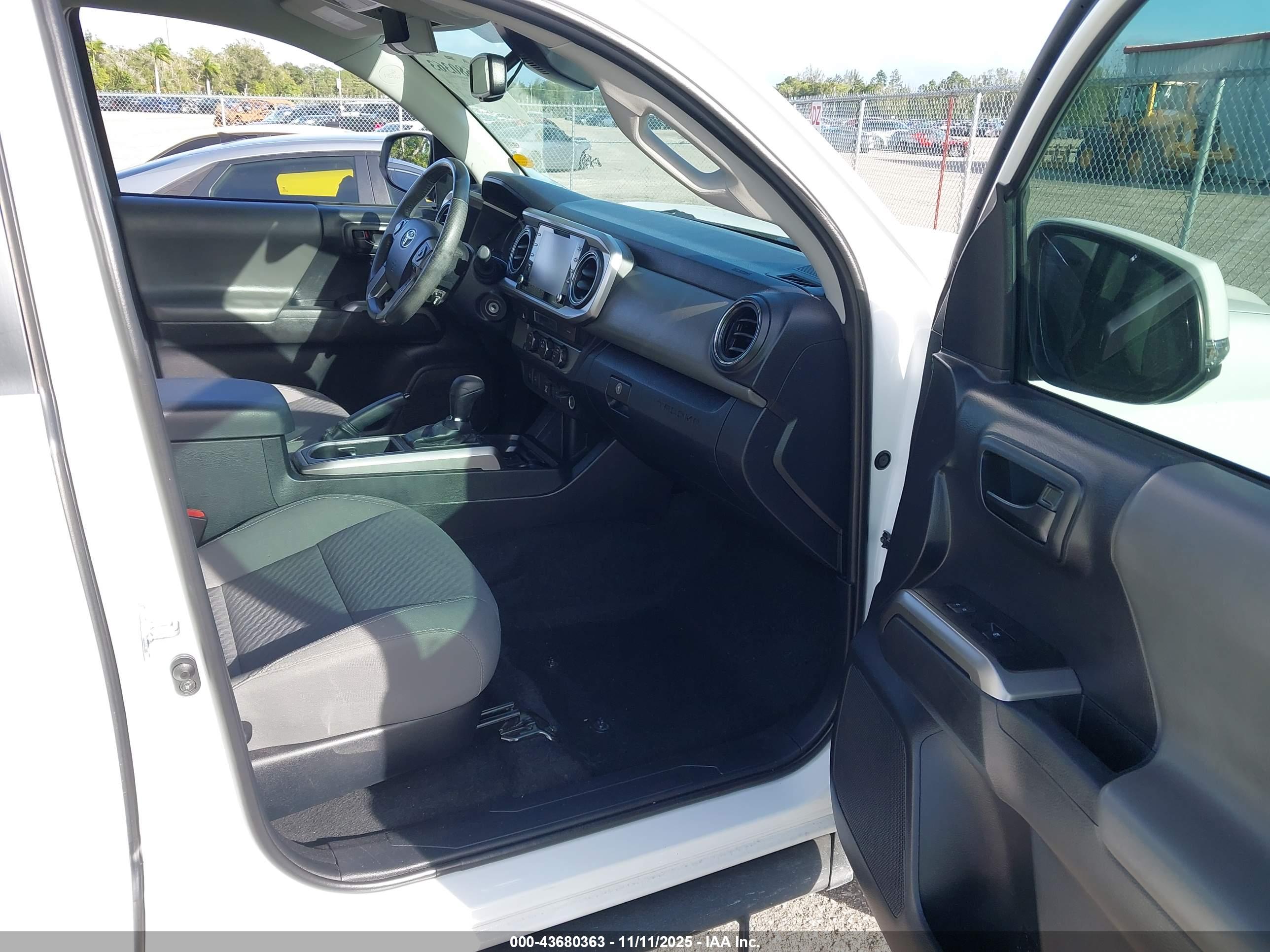 TOYOTA TACOMA image 5