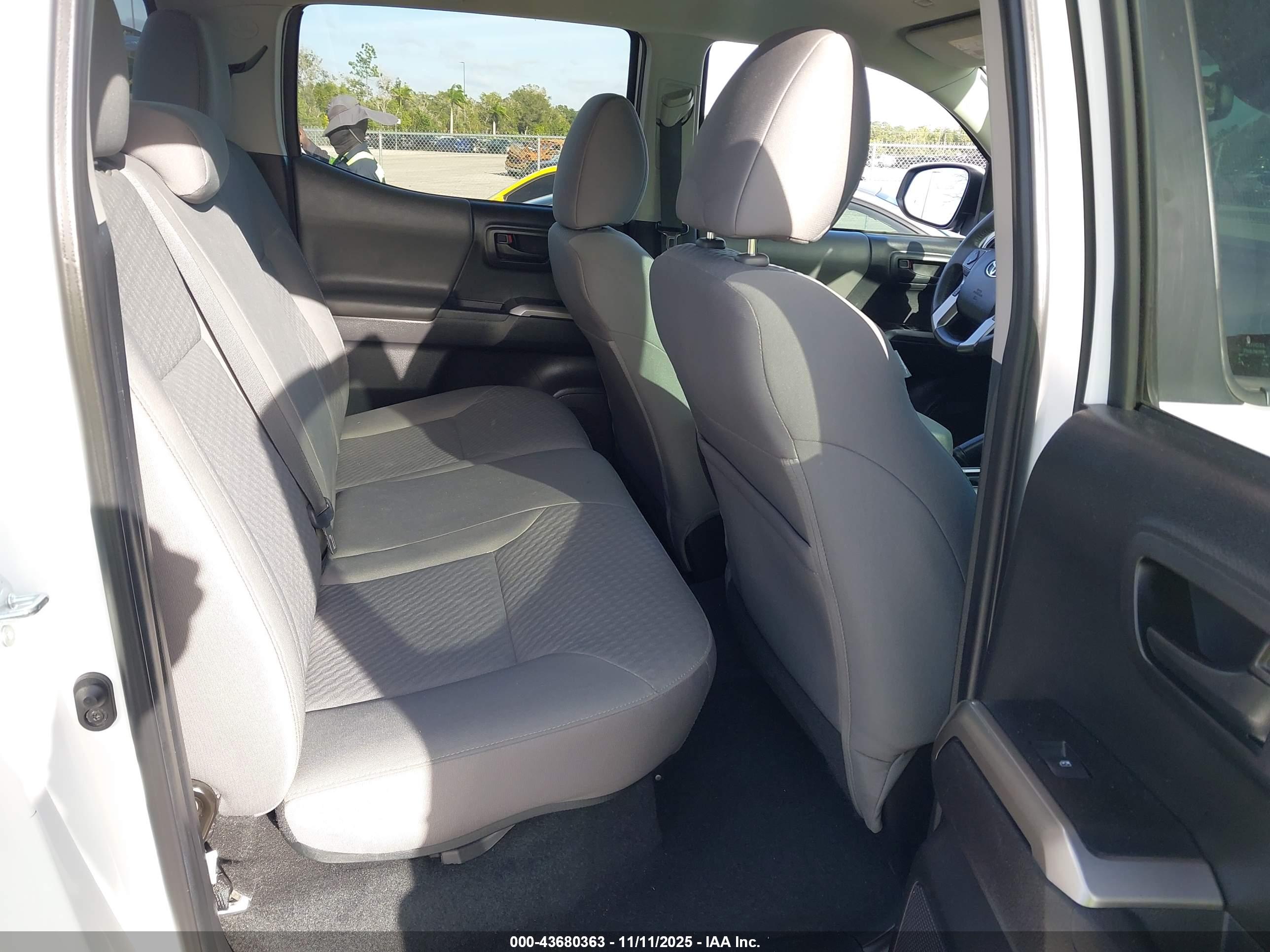 TOYOTA TACOMA image 8