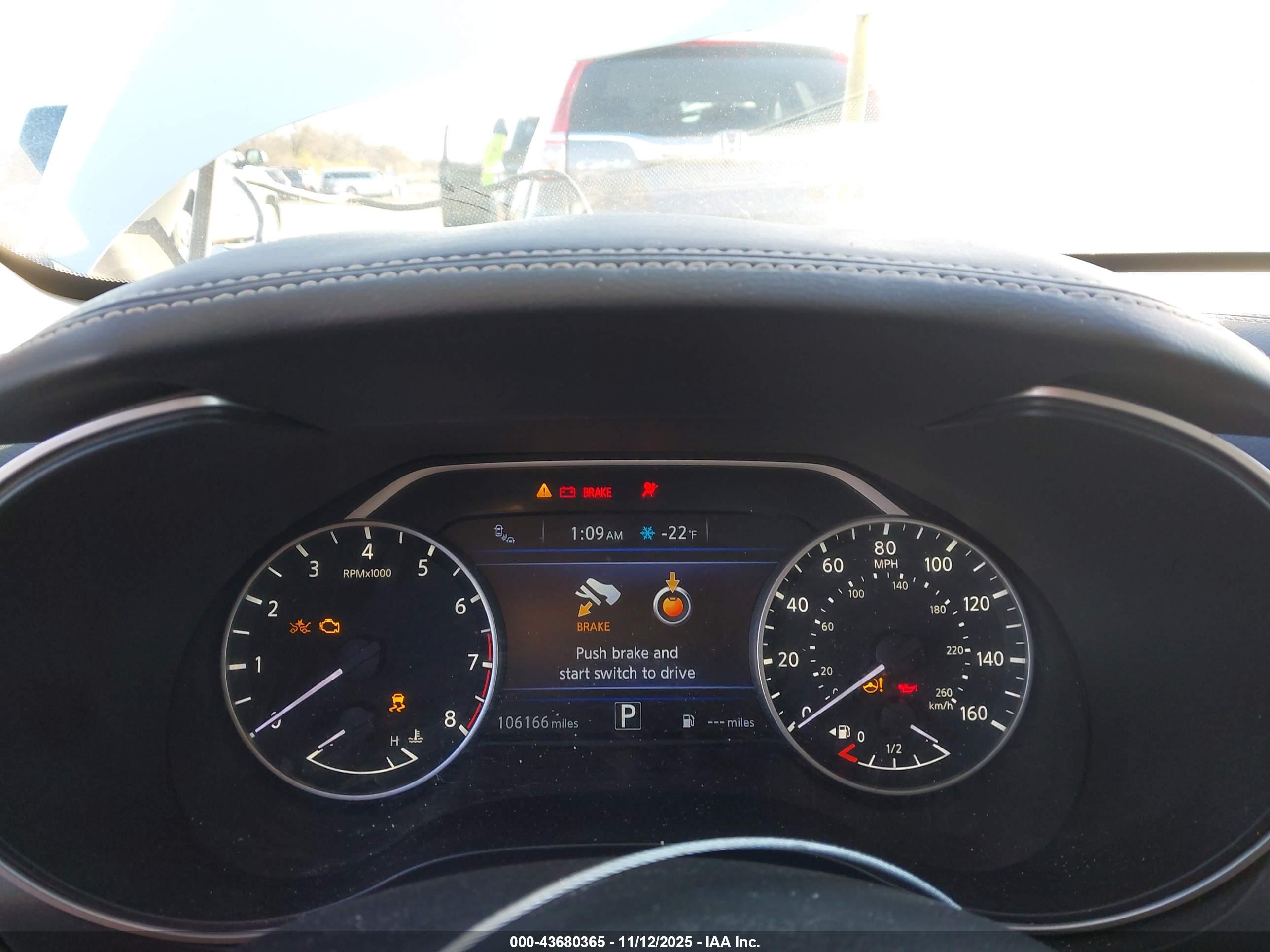 NISSAN MAXIMA image 7