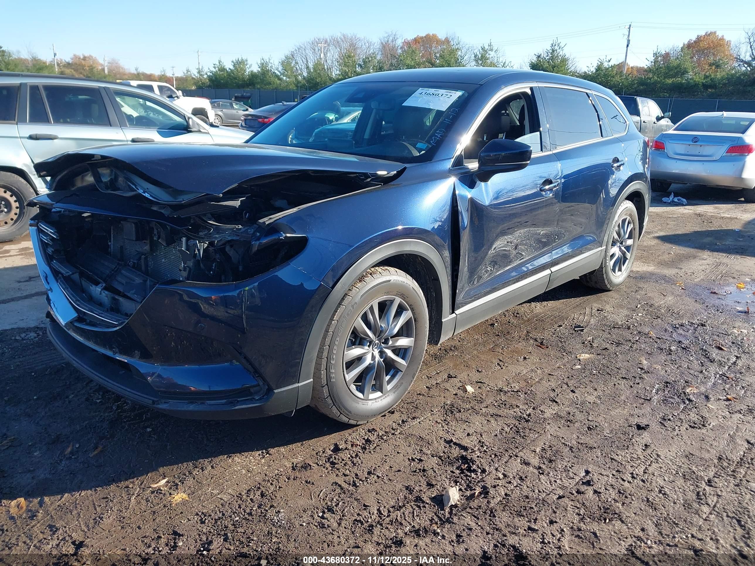 MAZDA CX-9 image 2