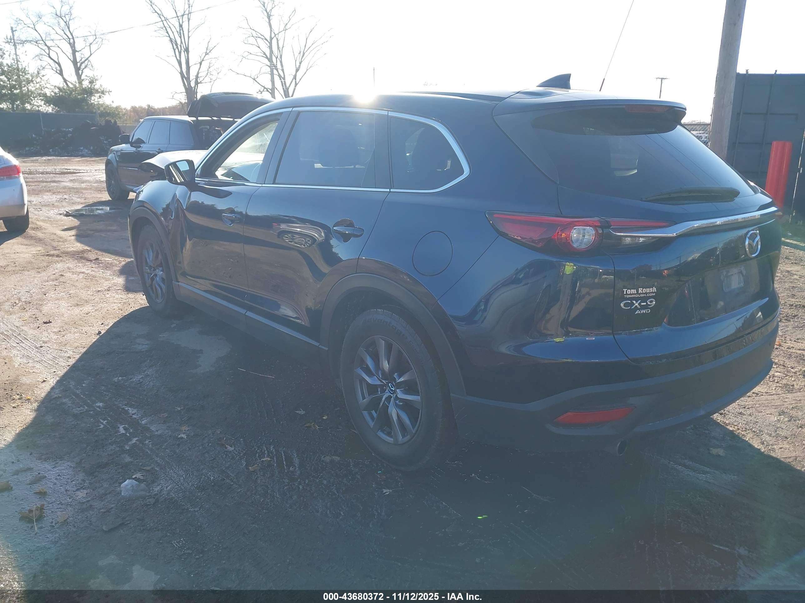 MAZDA CX-9 image 3