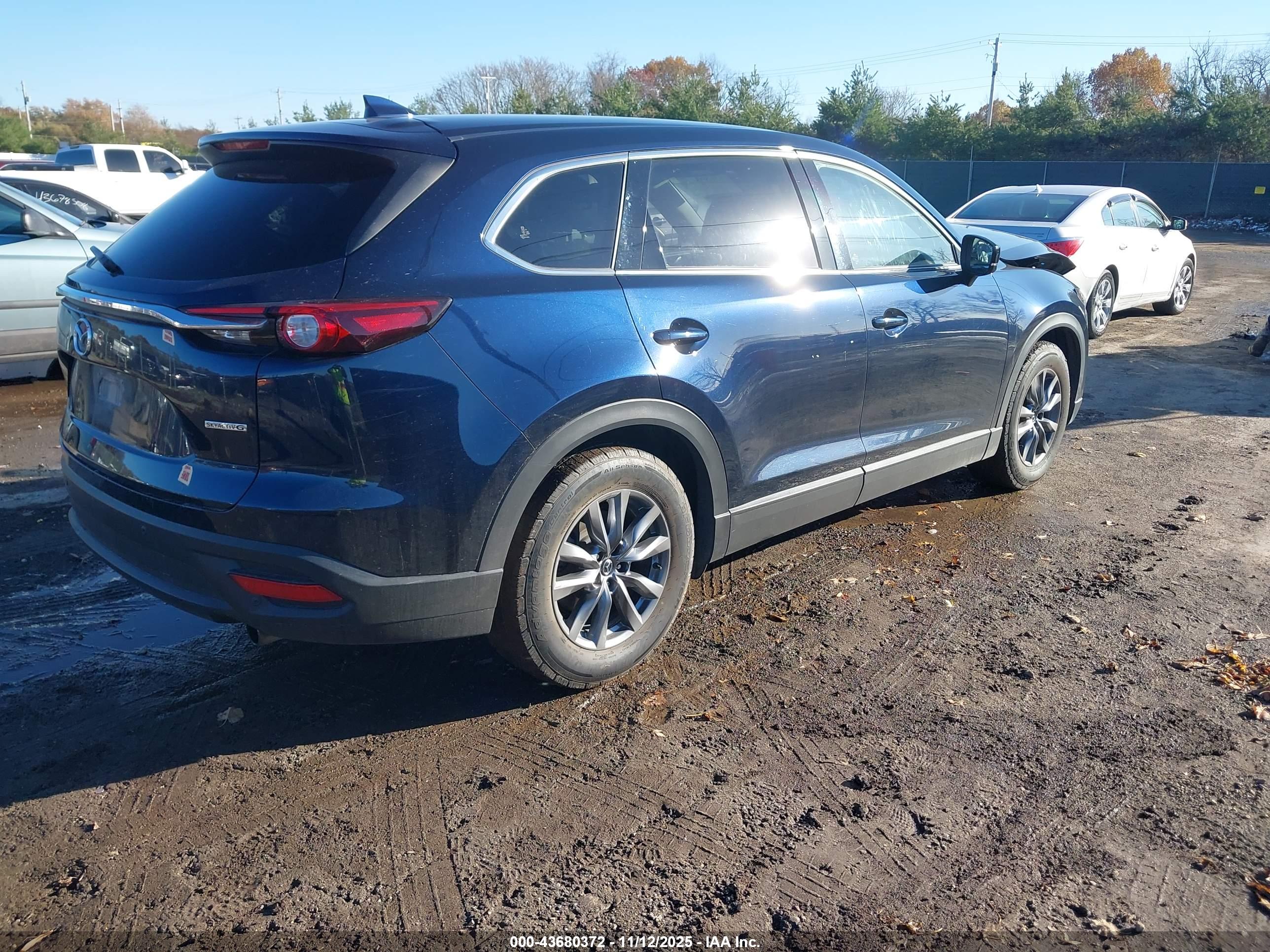 MAZDA CX-9 image 4