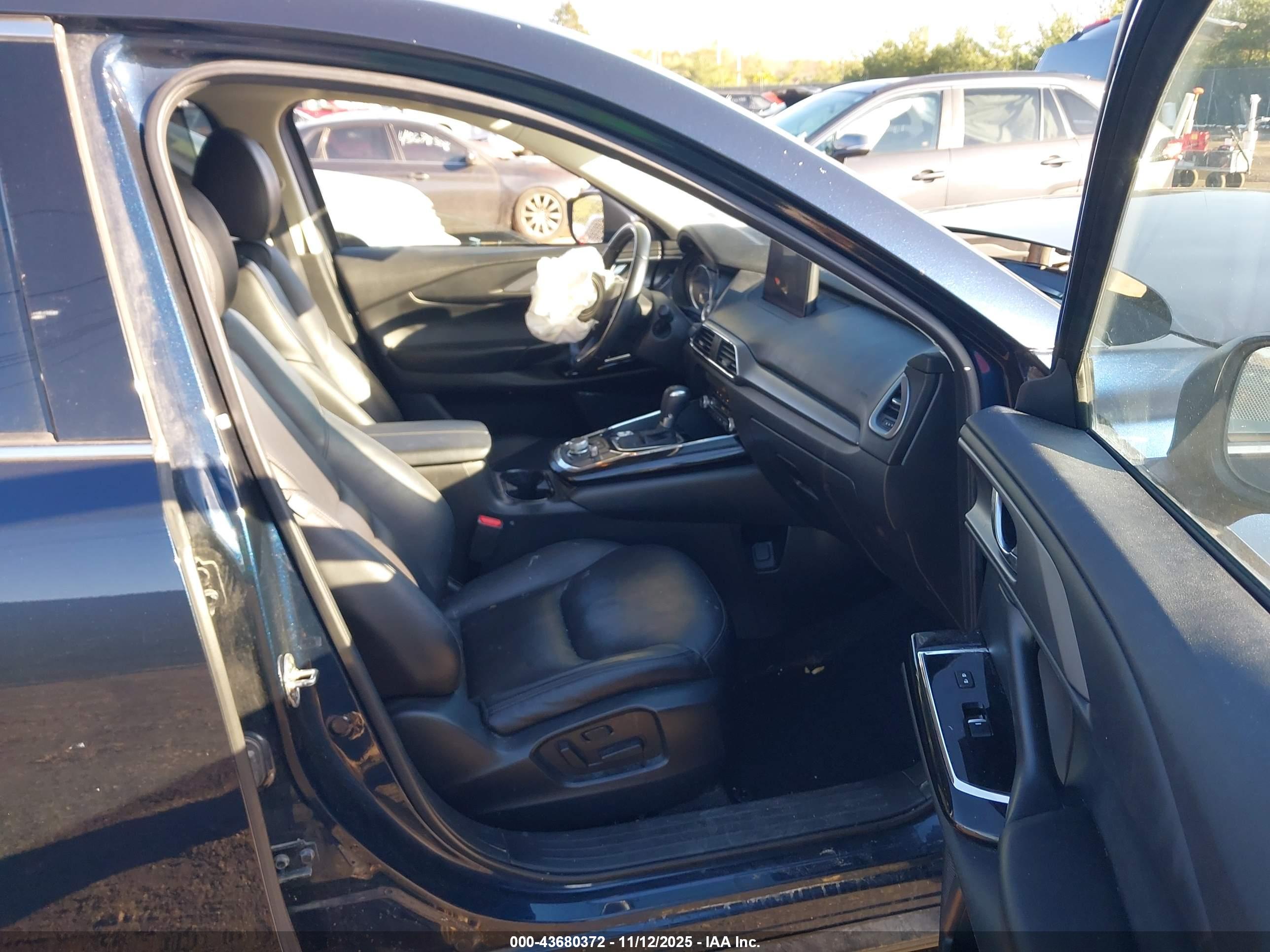 MAZDA CX-9 image 5