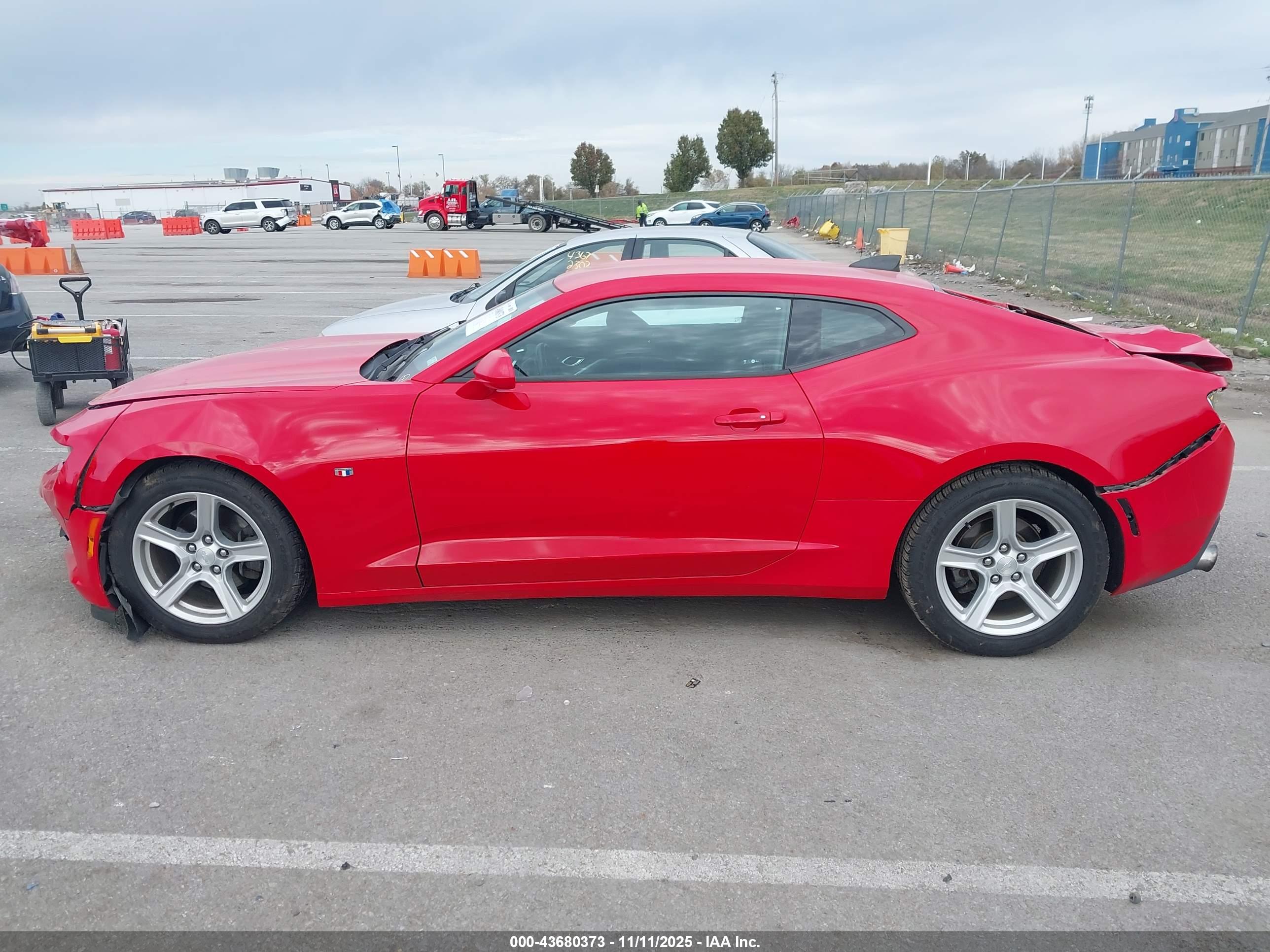 CHEVROLET CAMARO image 6