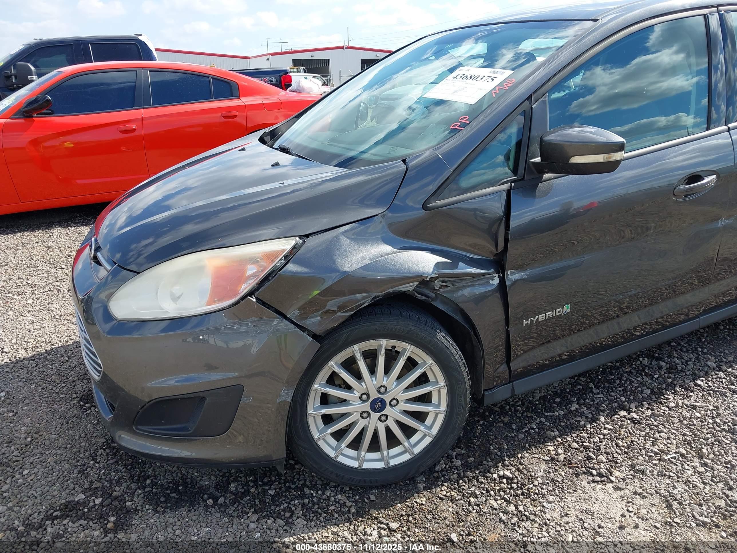 FORD C-MAX image 6