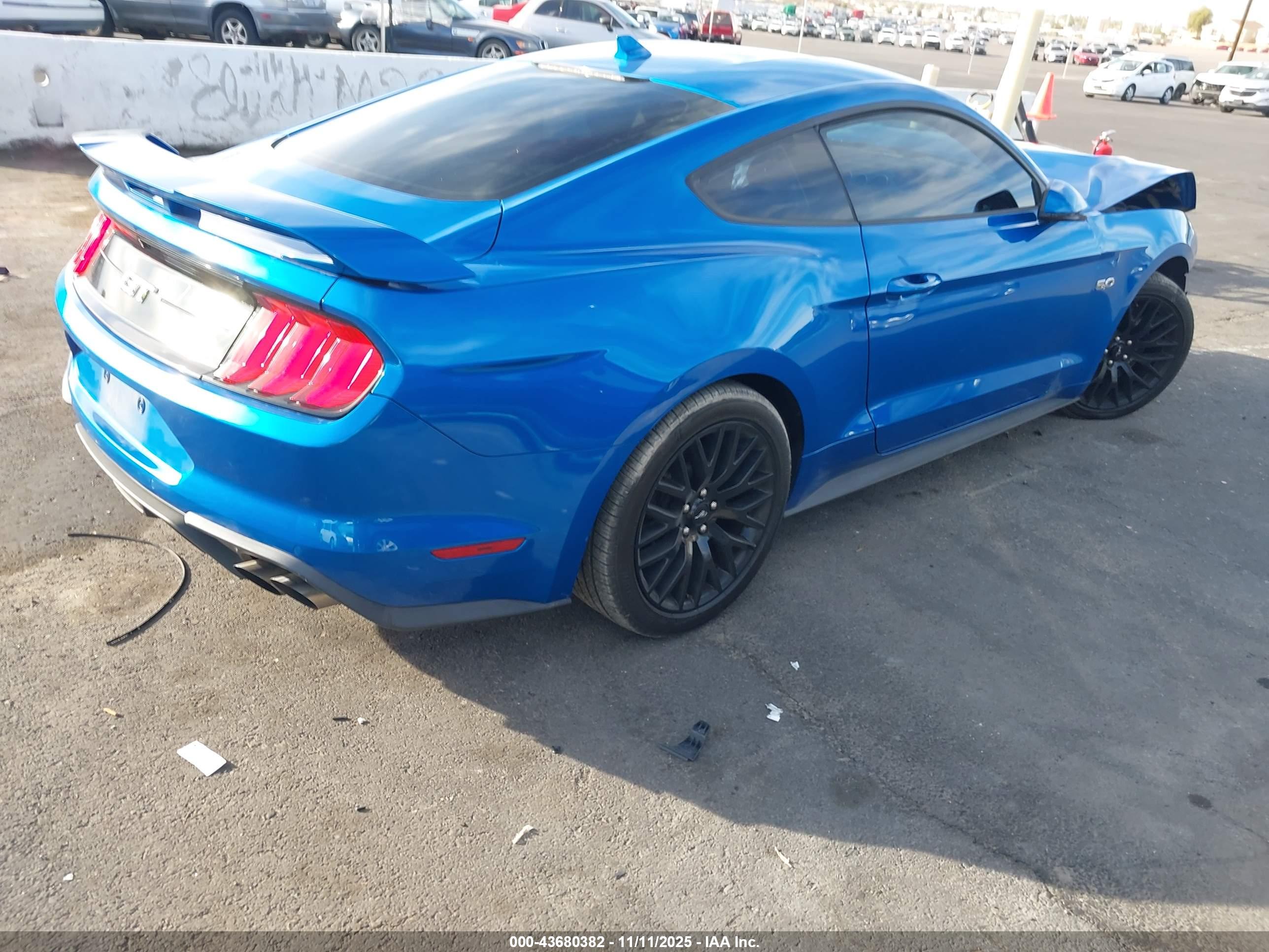 FORD MUSTANG image 4