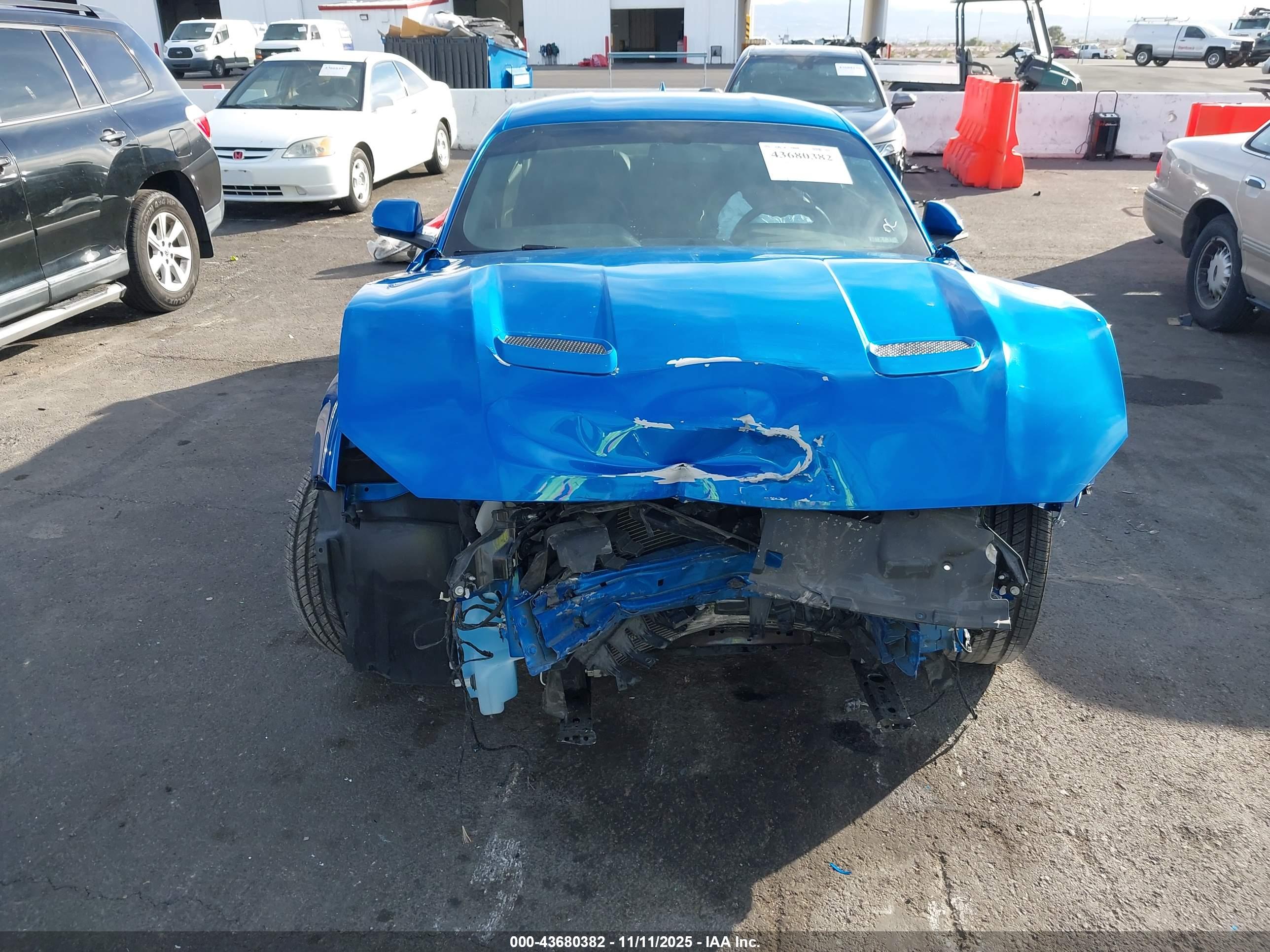 FORD MUSTANG image 6