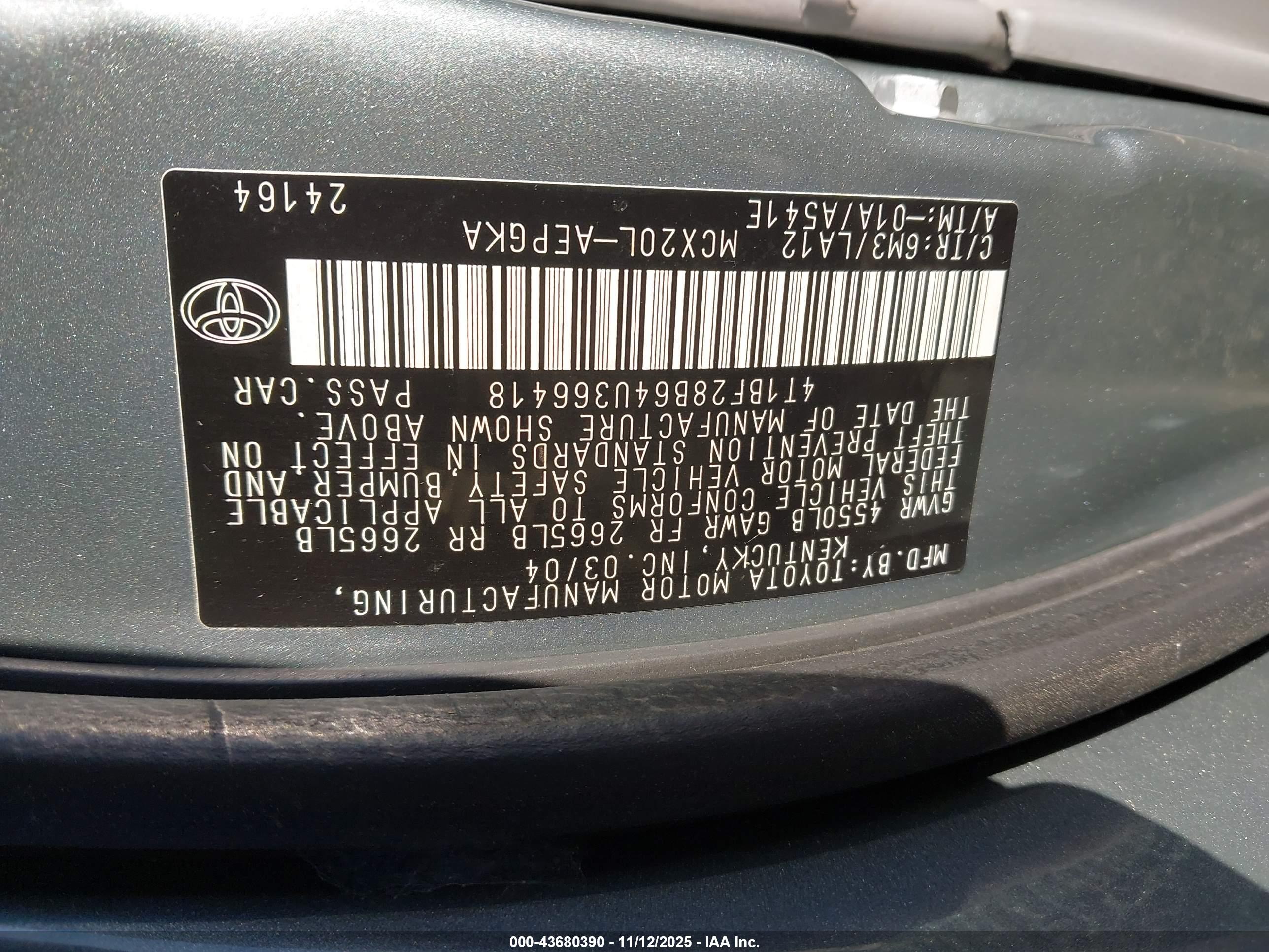 TOYOTA AVALON image 9