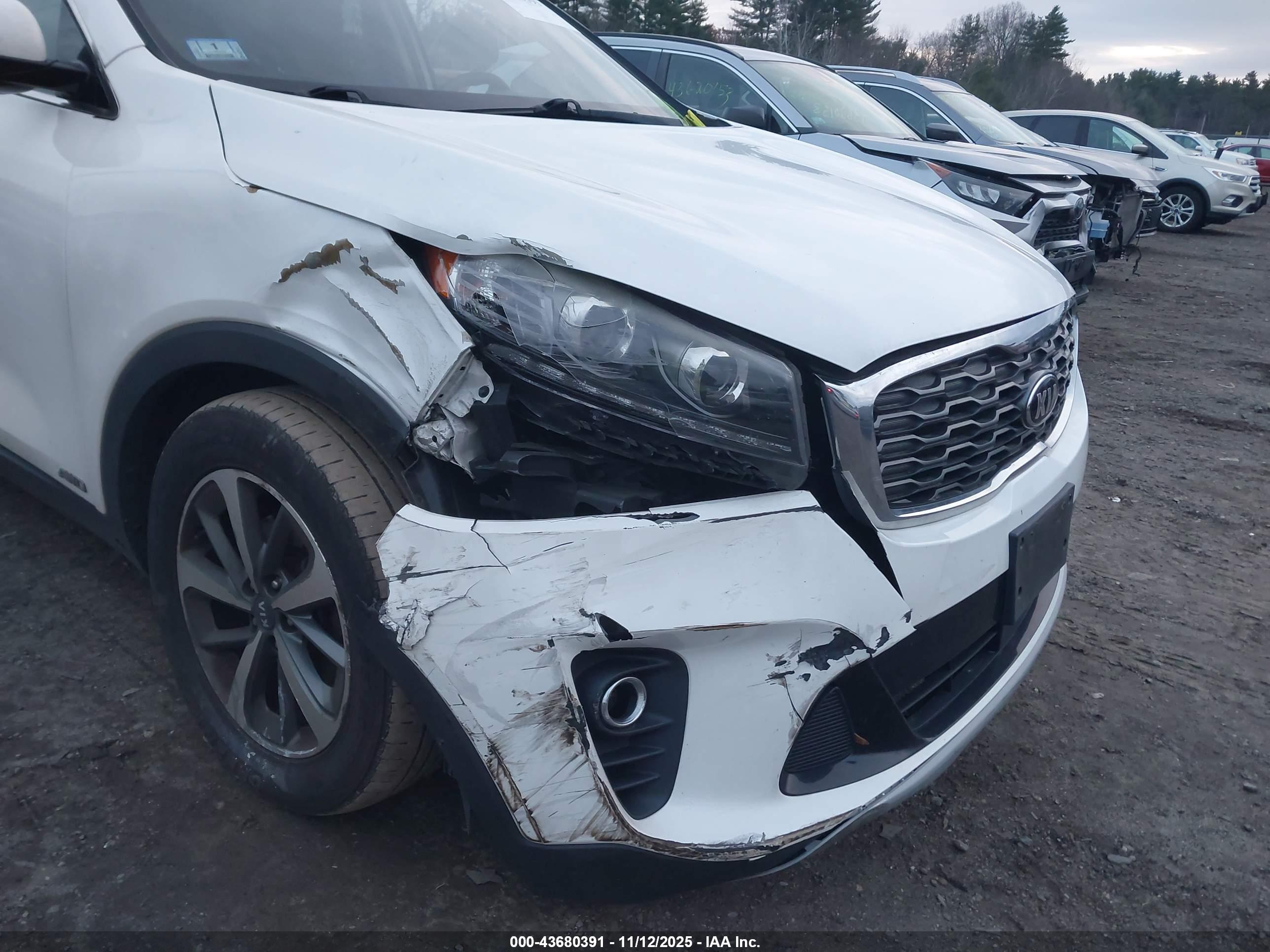 KIA SORENTO image 6