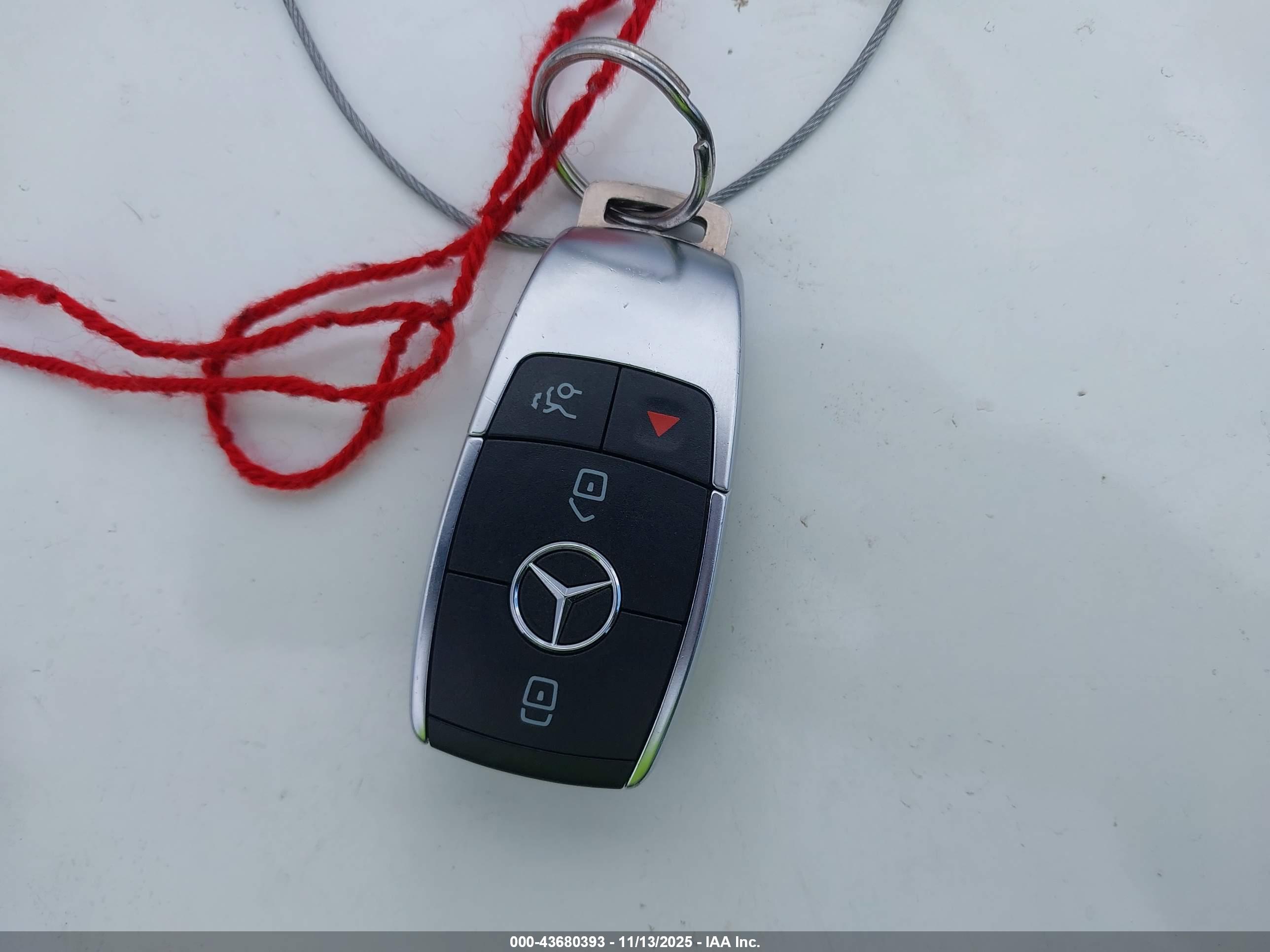MERCEDES-BENZ GLE image 11