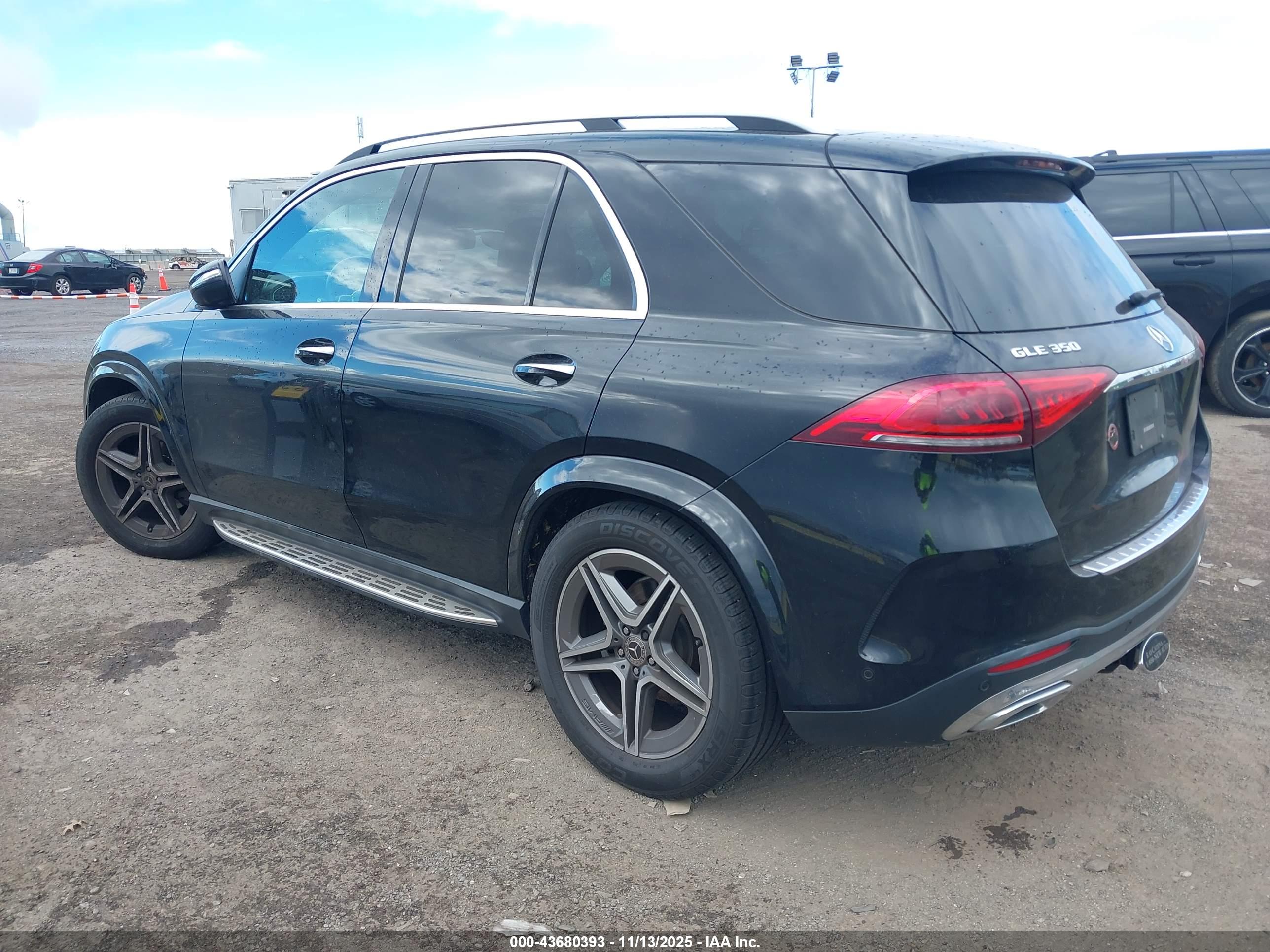MERCEDES-BENZ GLE image 3