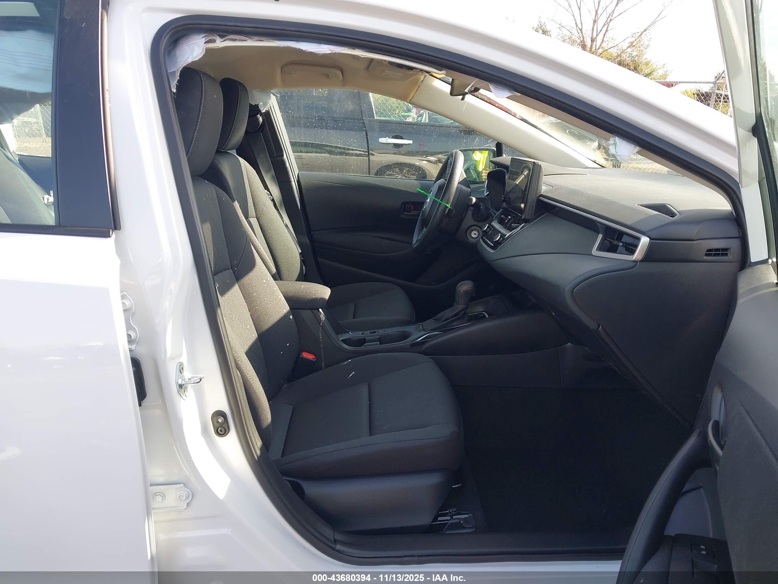 TOYOTA COROLLA image 5