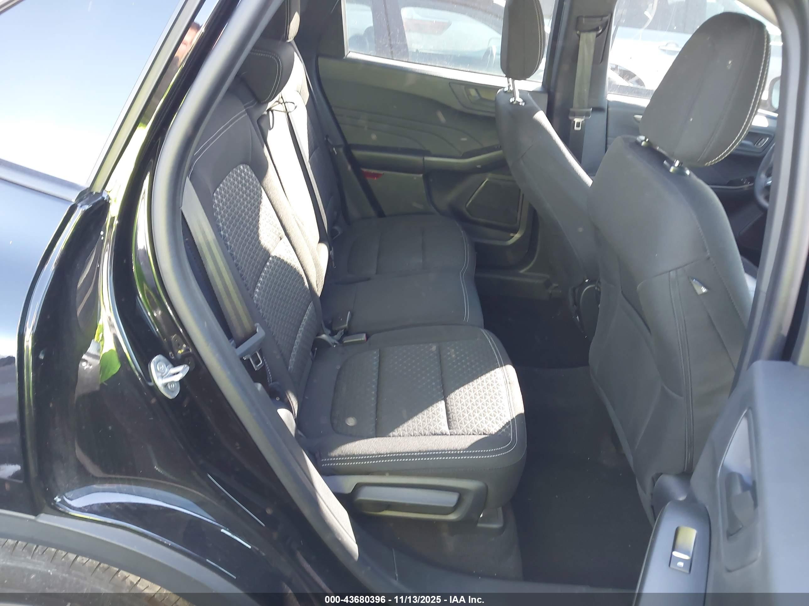 FORD ESCAPE image 8