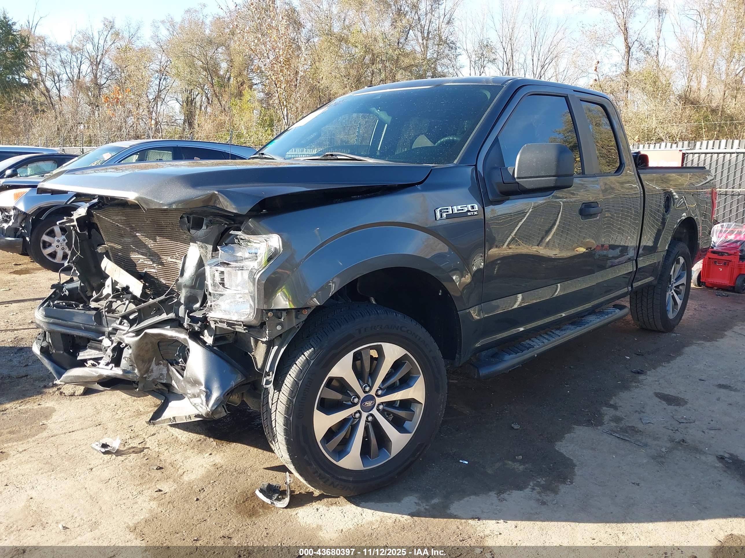 FORD F-150 image 2