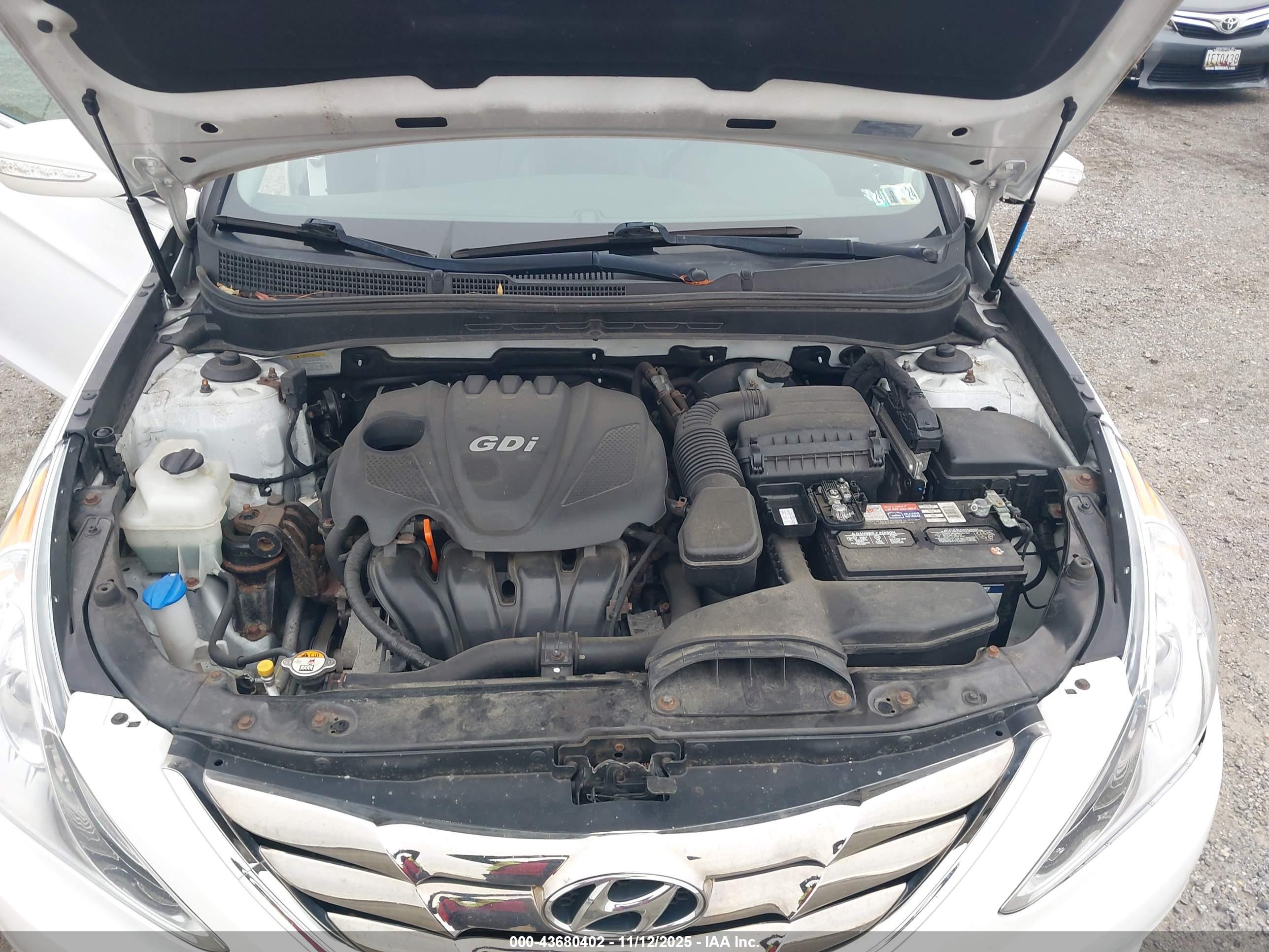 HYUNDAI SONATA image 10
