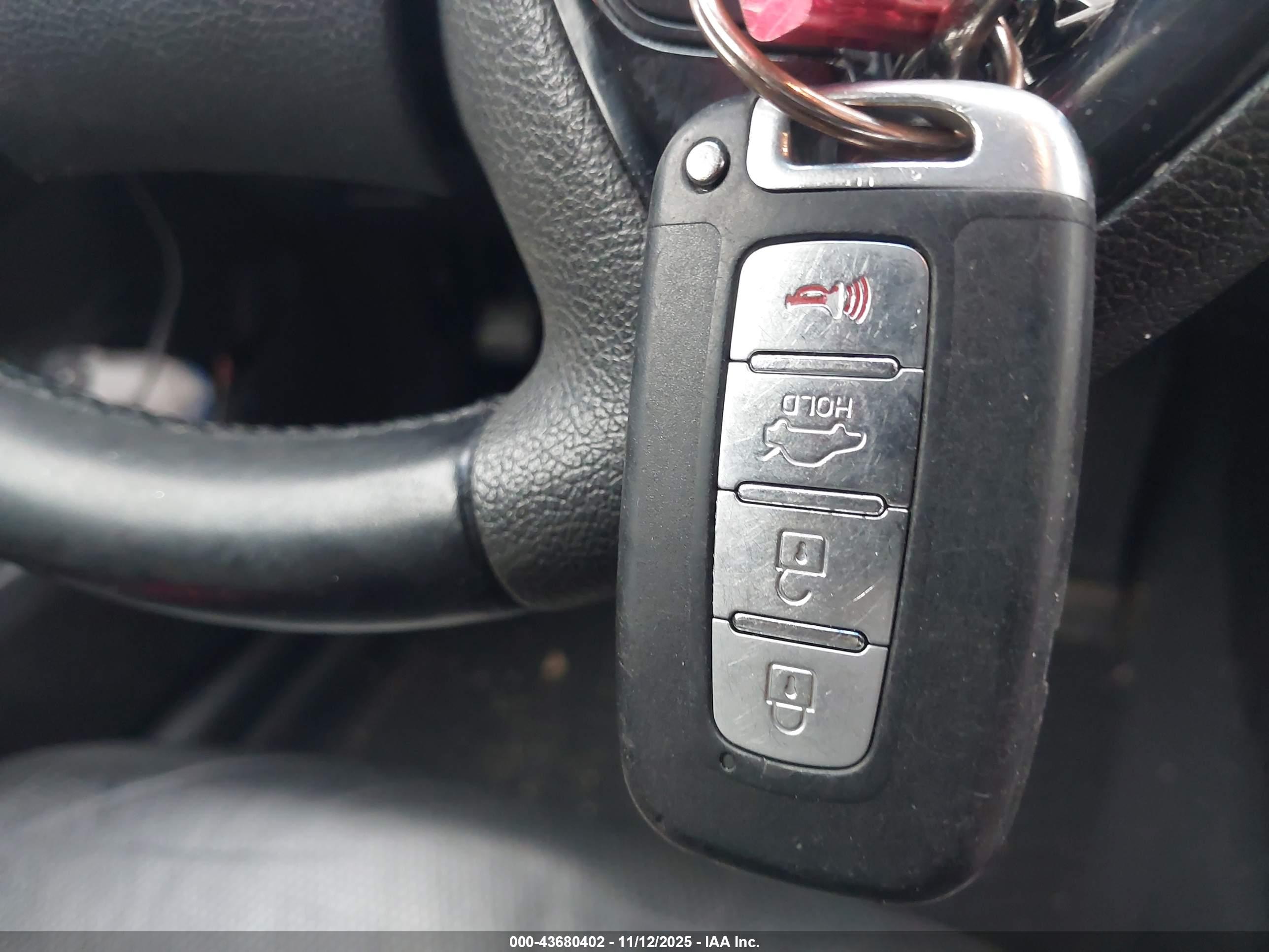HYUNDAI SONATA image 11