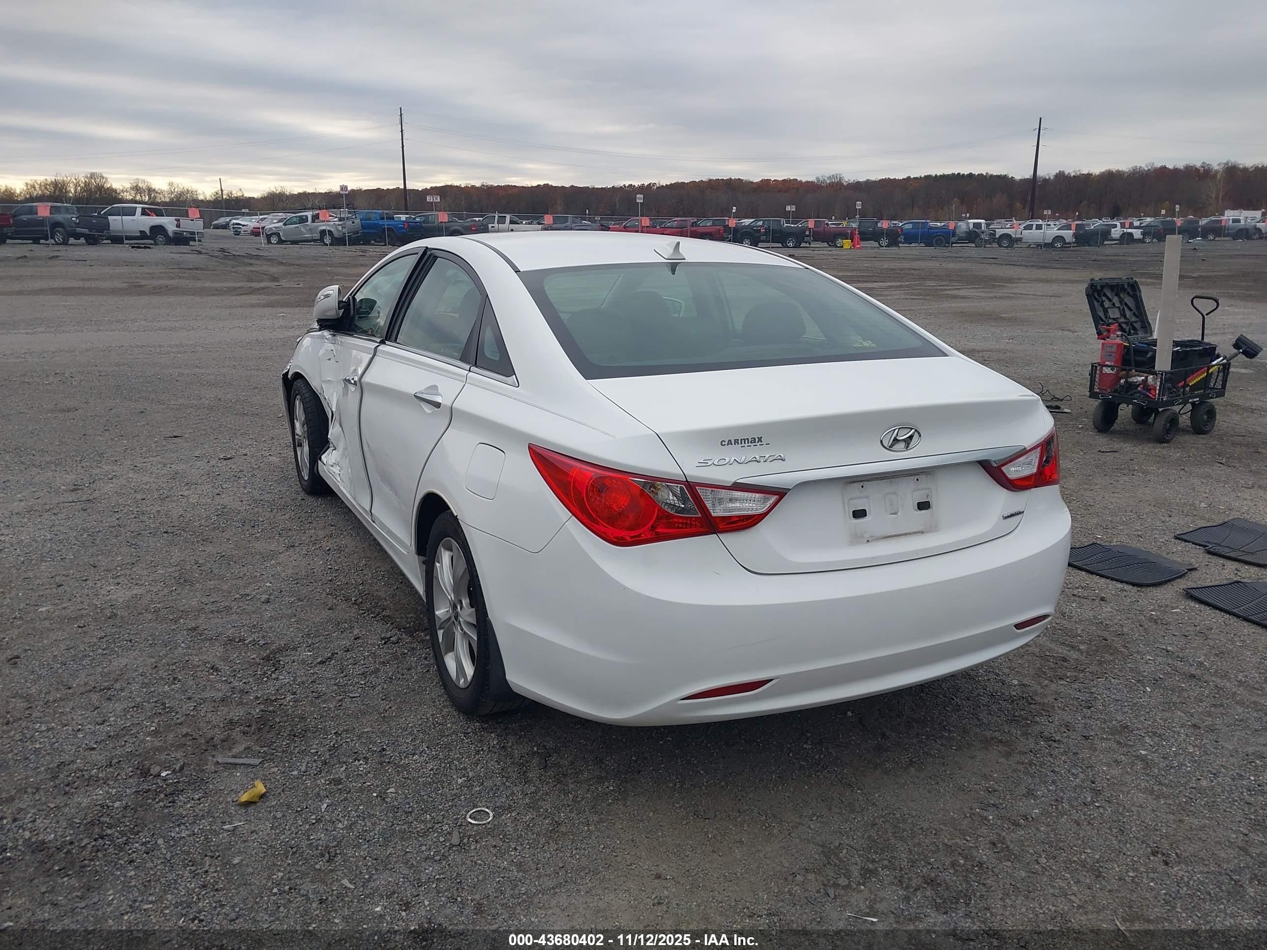 HYUNDAI SONATA image 3