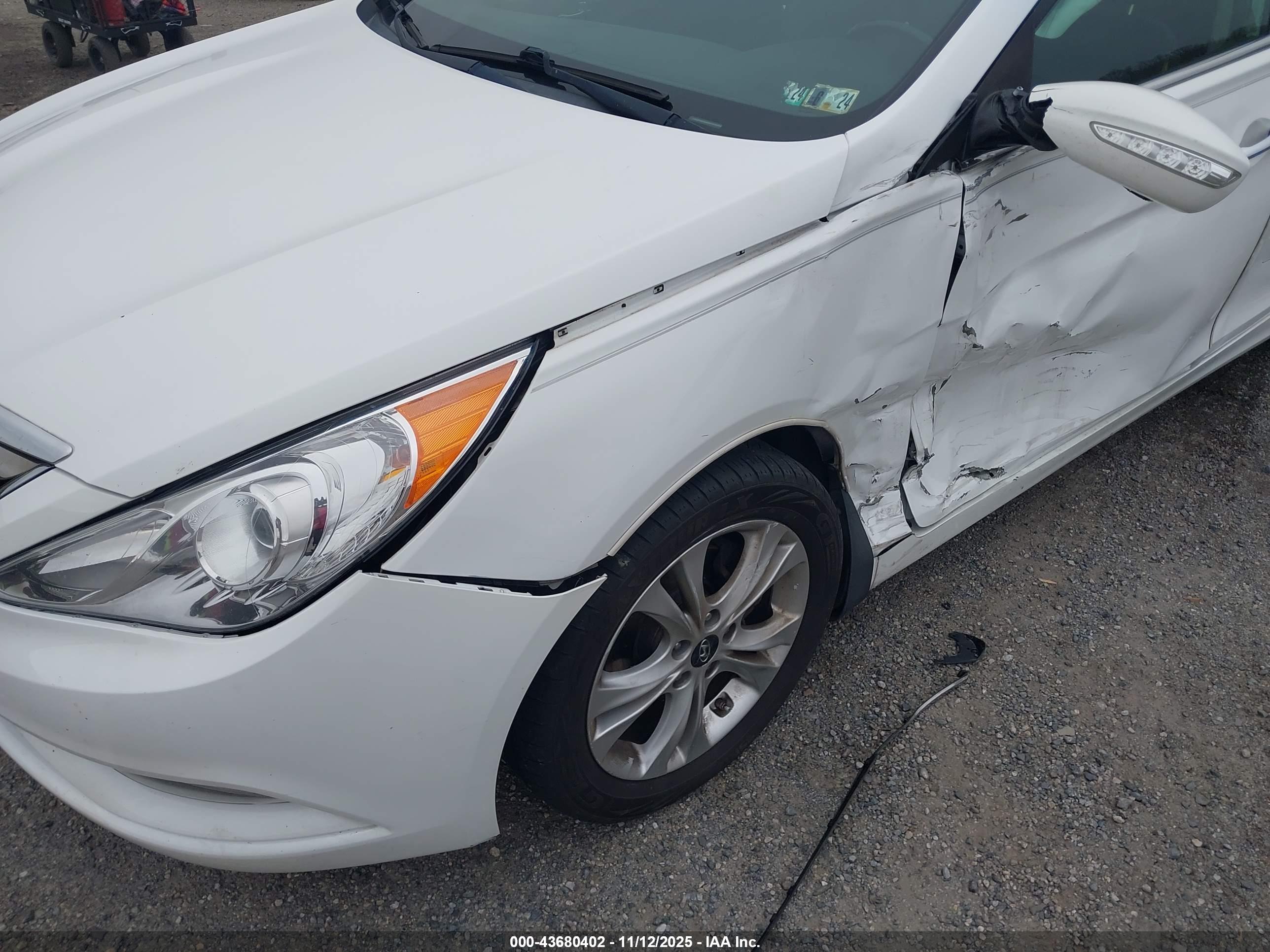 HYUNDAI SONATA image 6