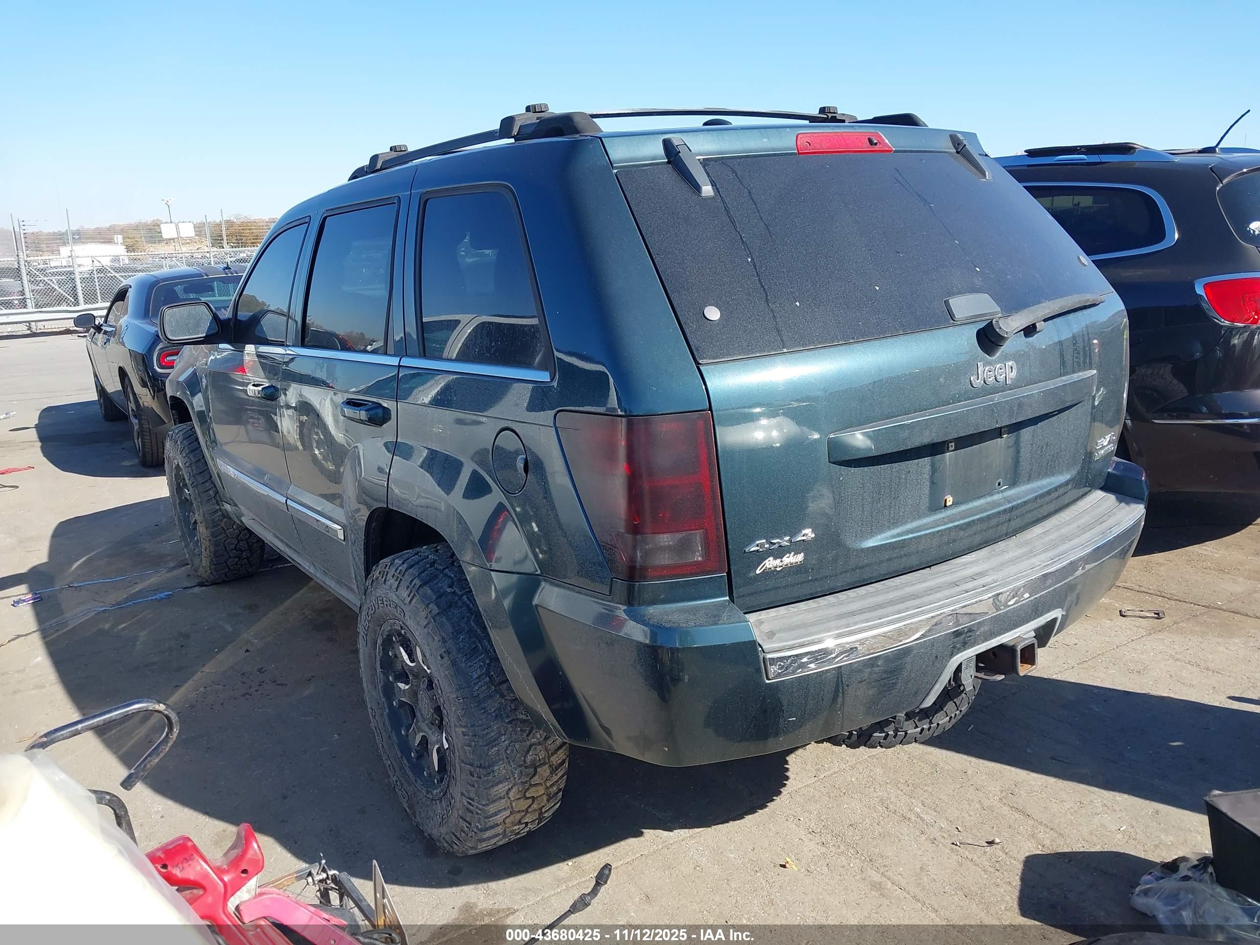 JEEP GRAND image 3