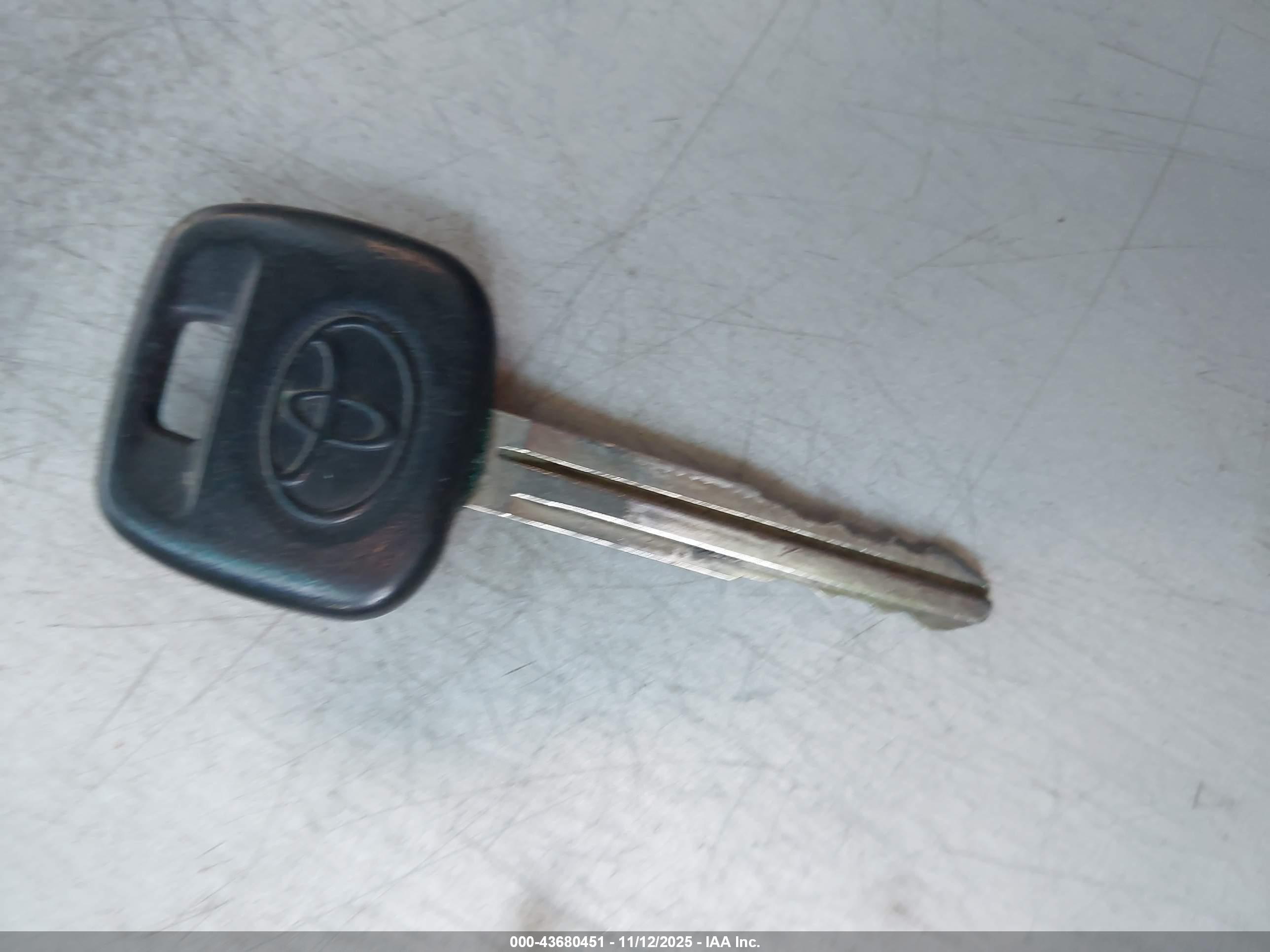 TOYOTA TACOMA image 11