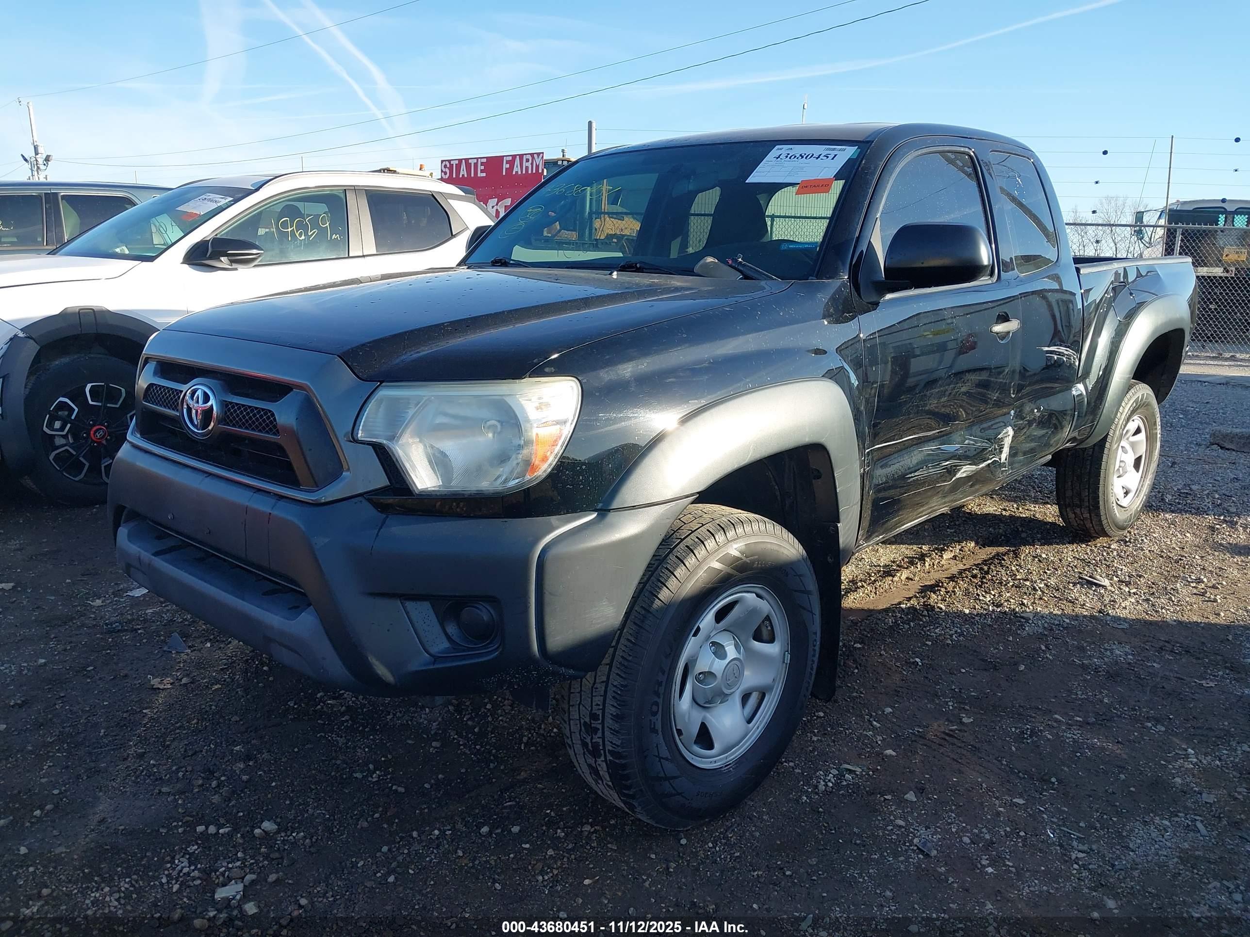 TOYOTA TACOMA image 2