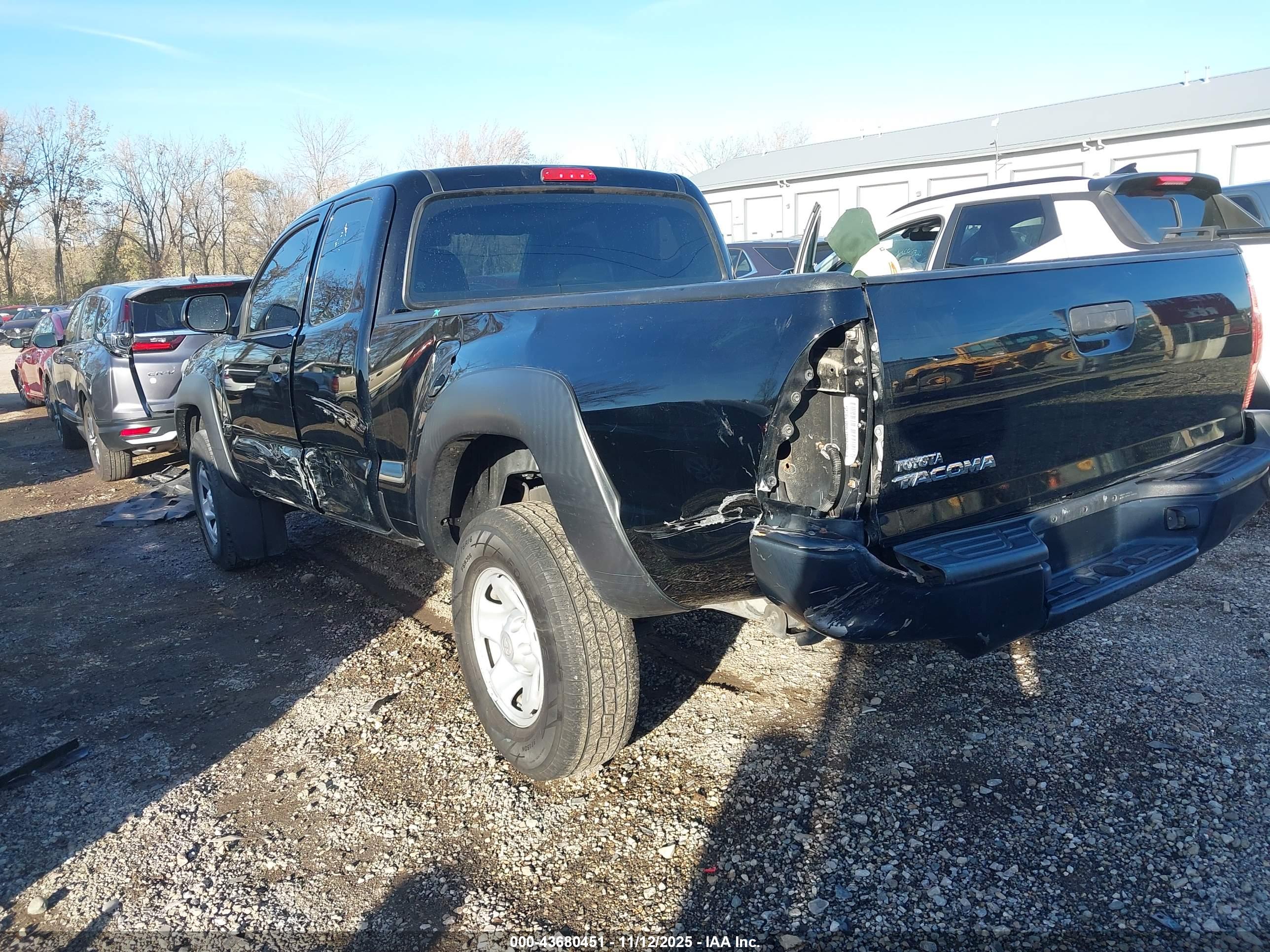 TOYOTA TACOMA image 6