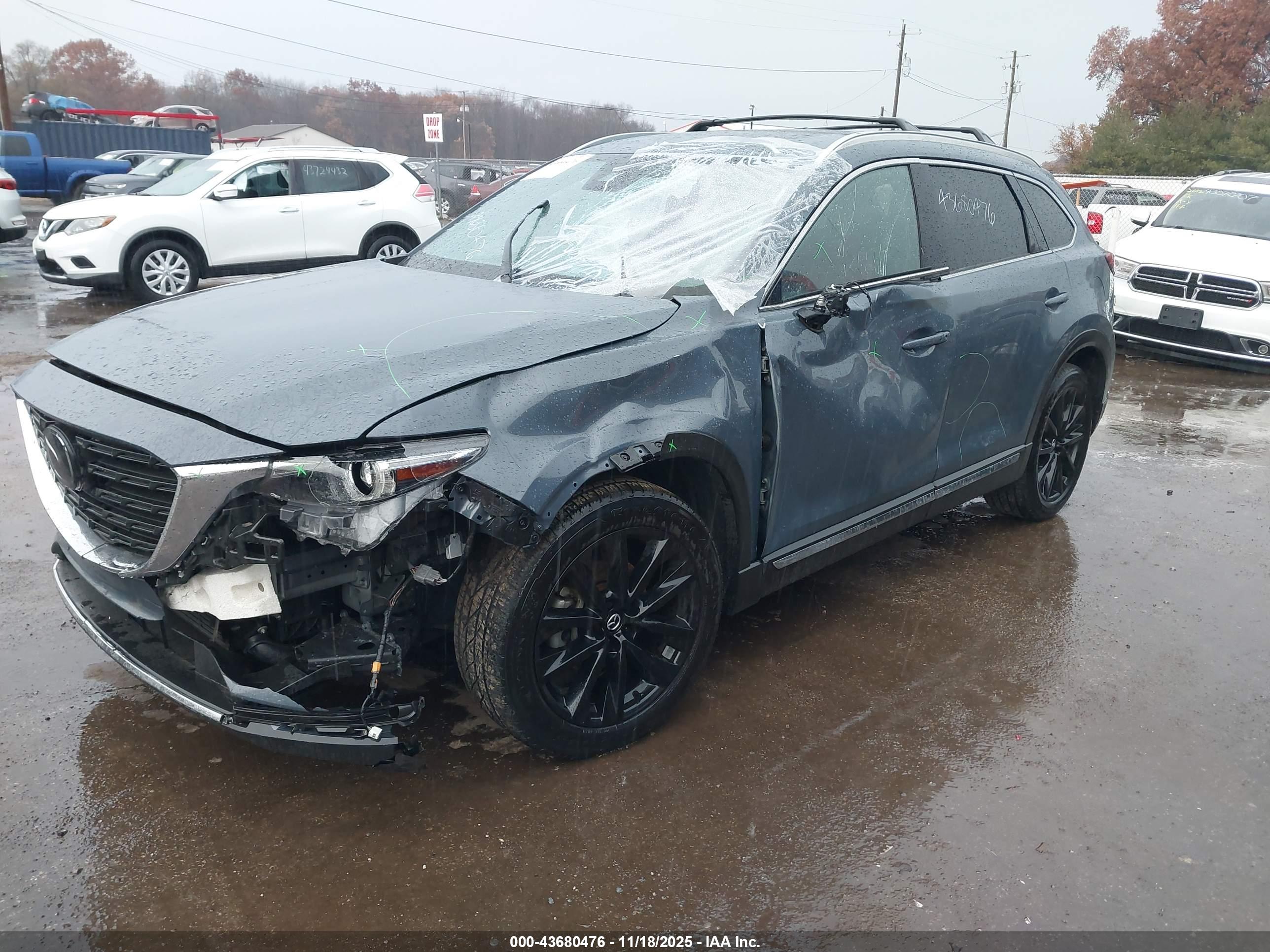 MAZDA CX-9 image 2