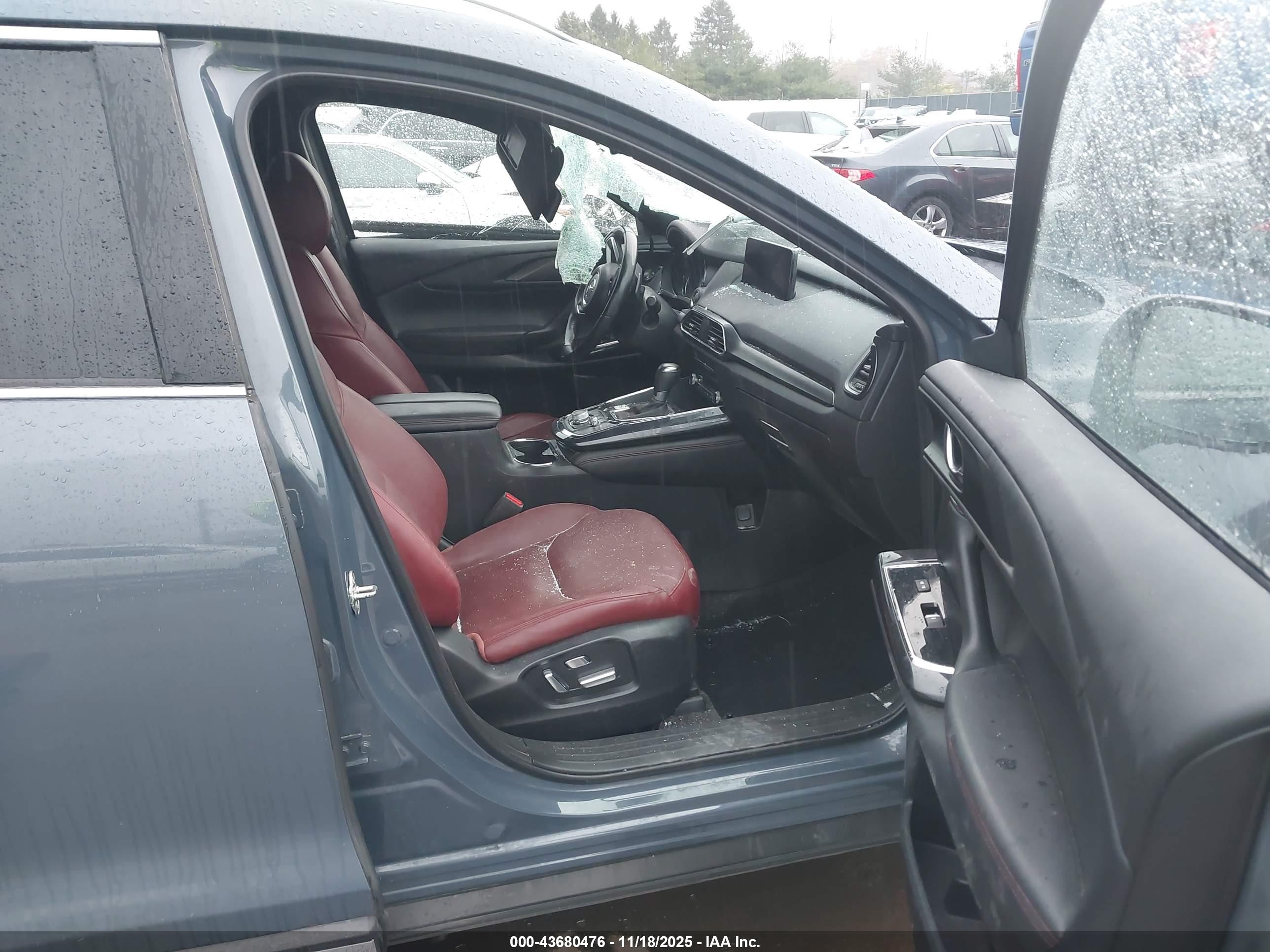 MAZDA CX-9 image 5