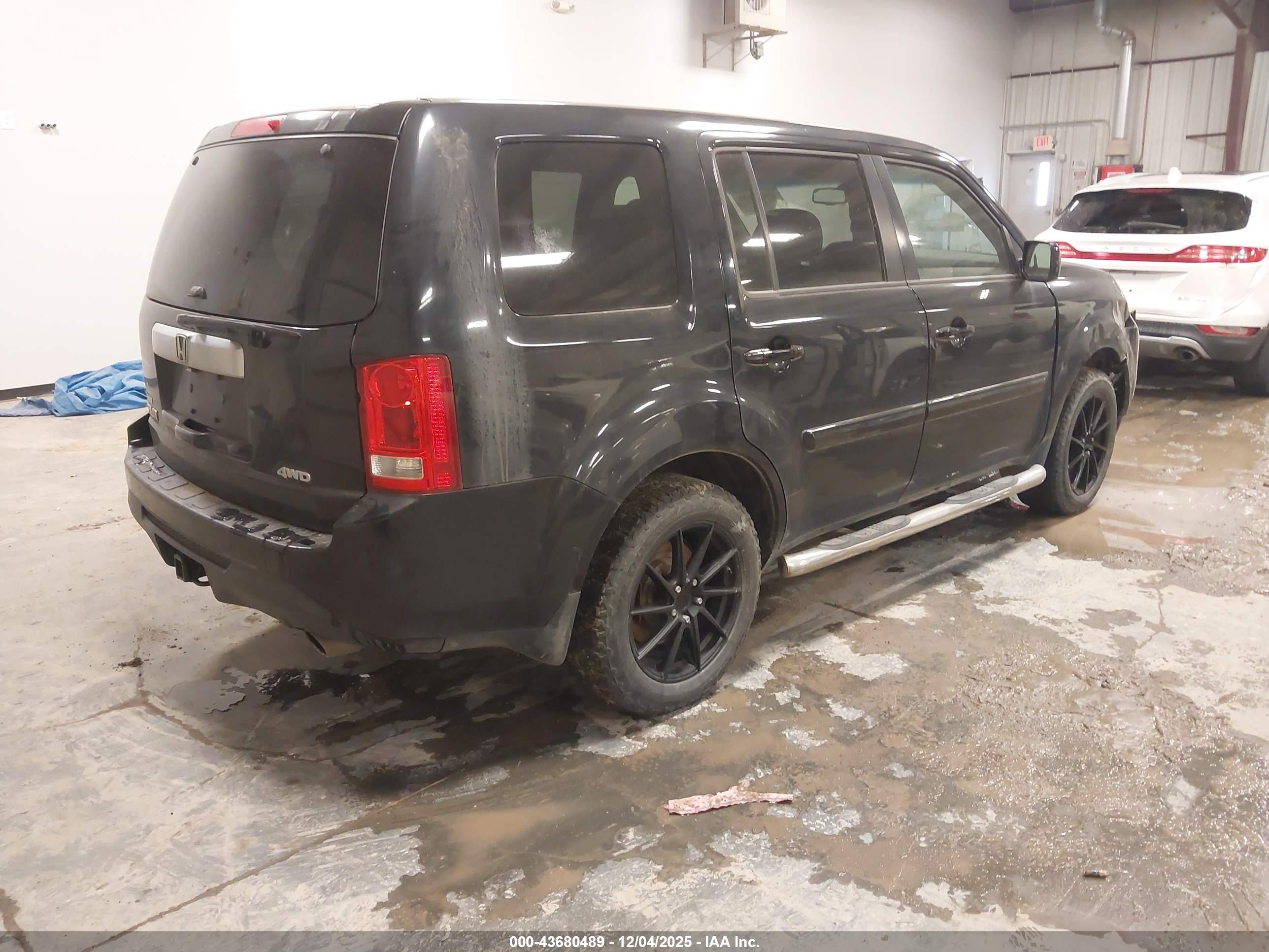 HONDA PILOT image 4