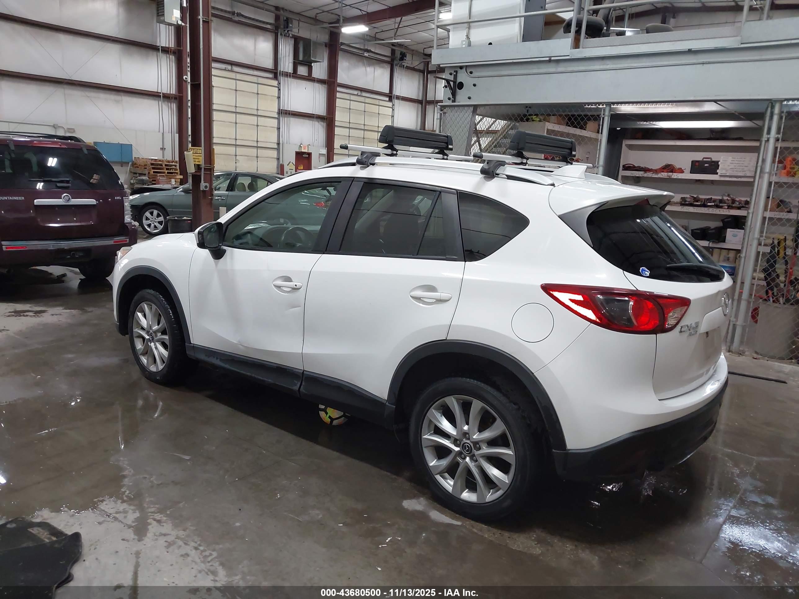 MAZDA CX-5 image 3