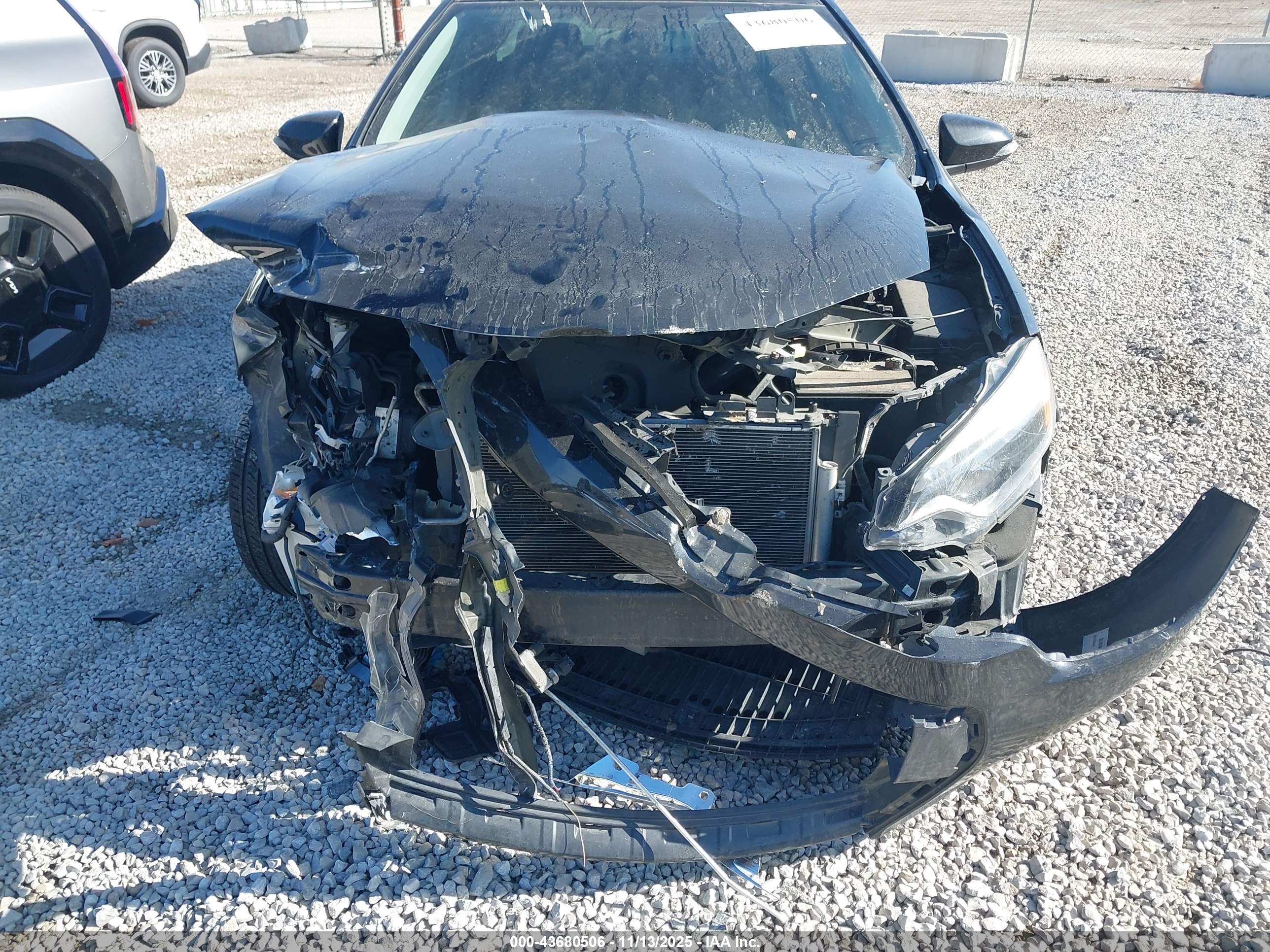TOYOTA COROLLA image 6