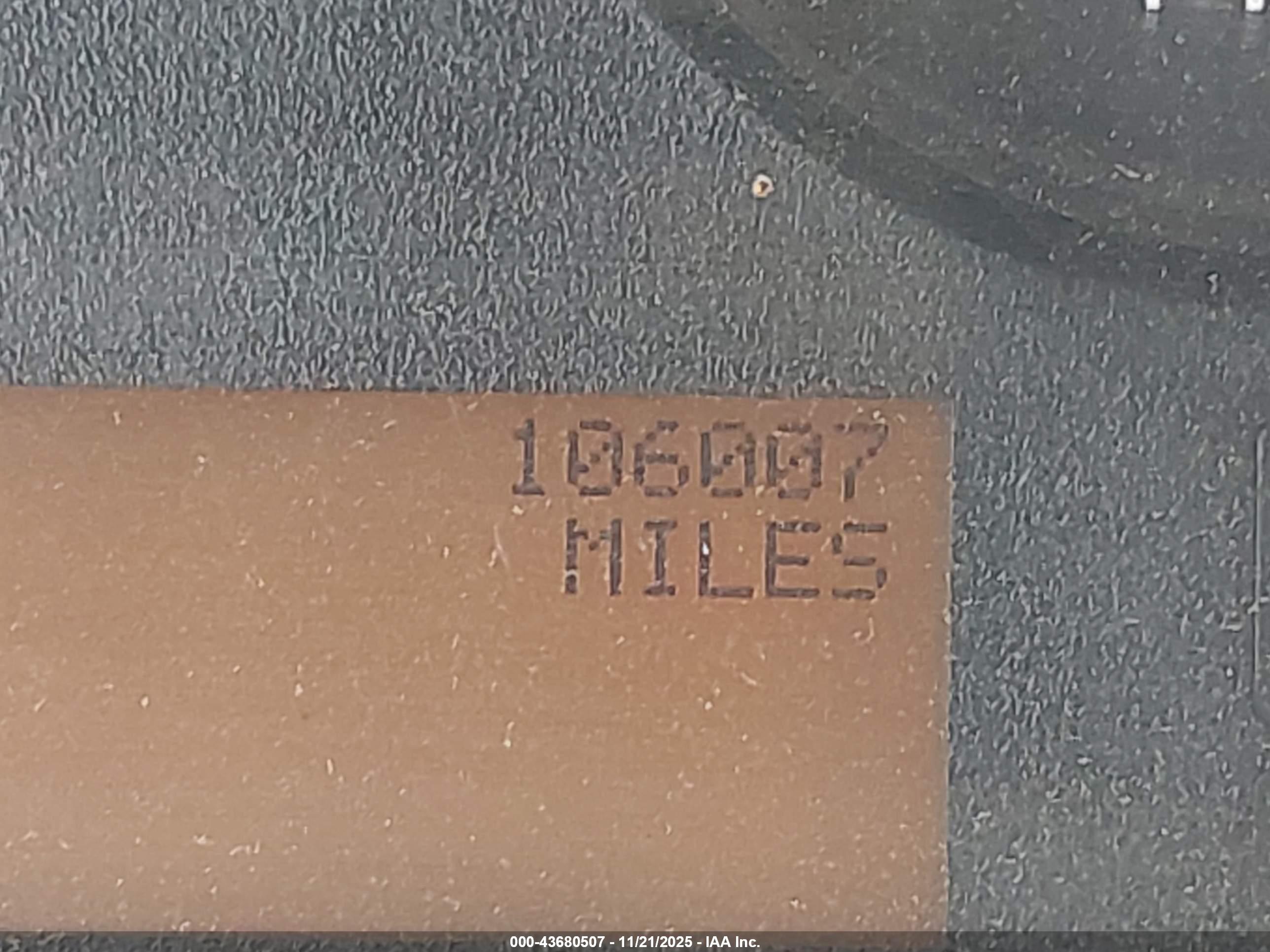 INTERNATIONAL 7000 image 6