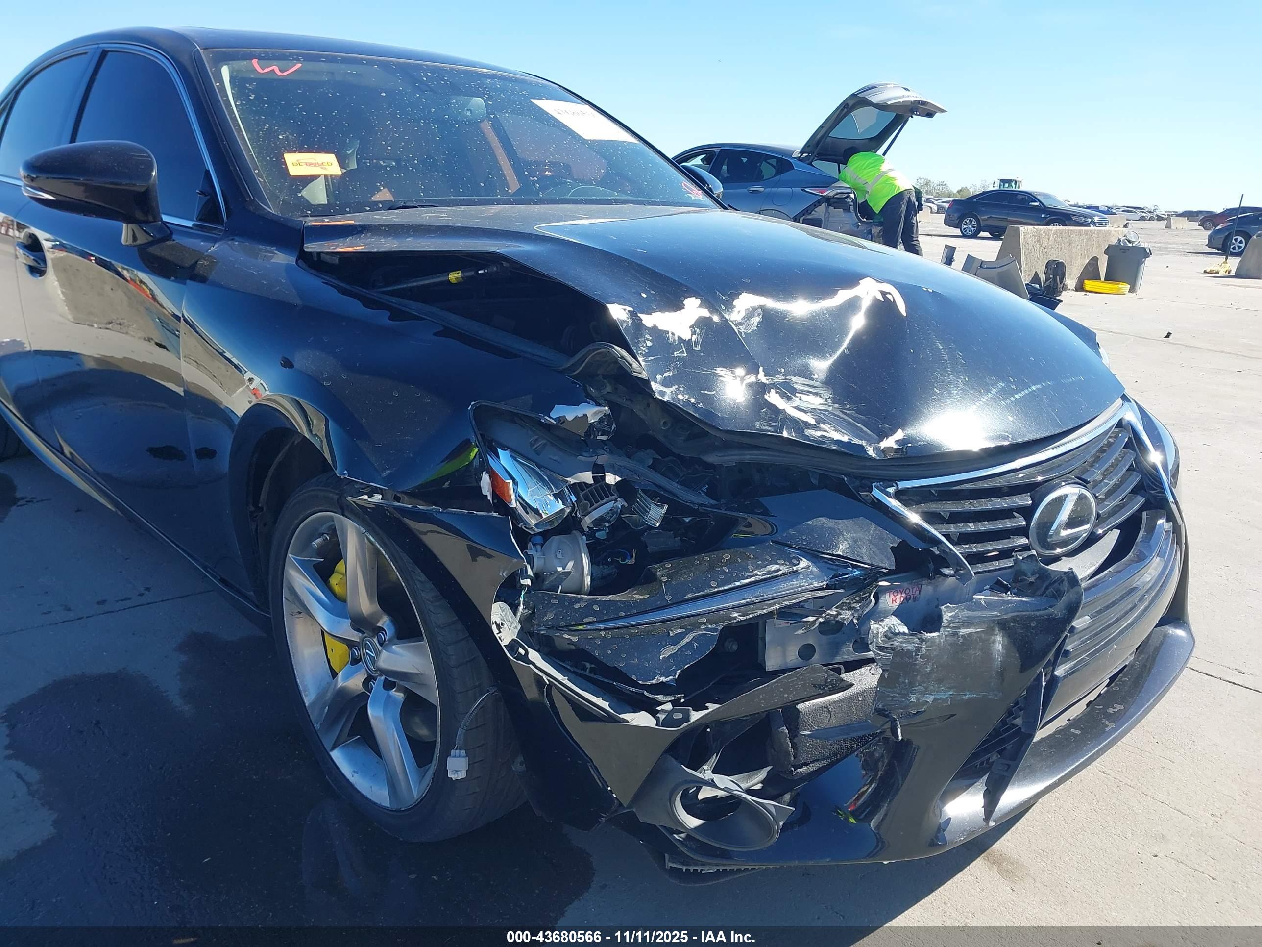 LEXUS IS image 6