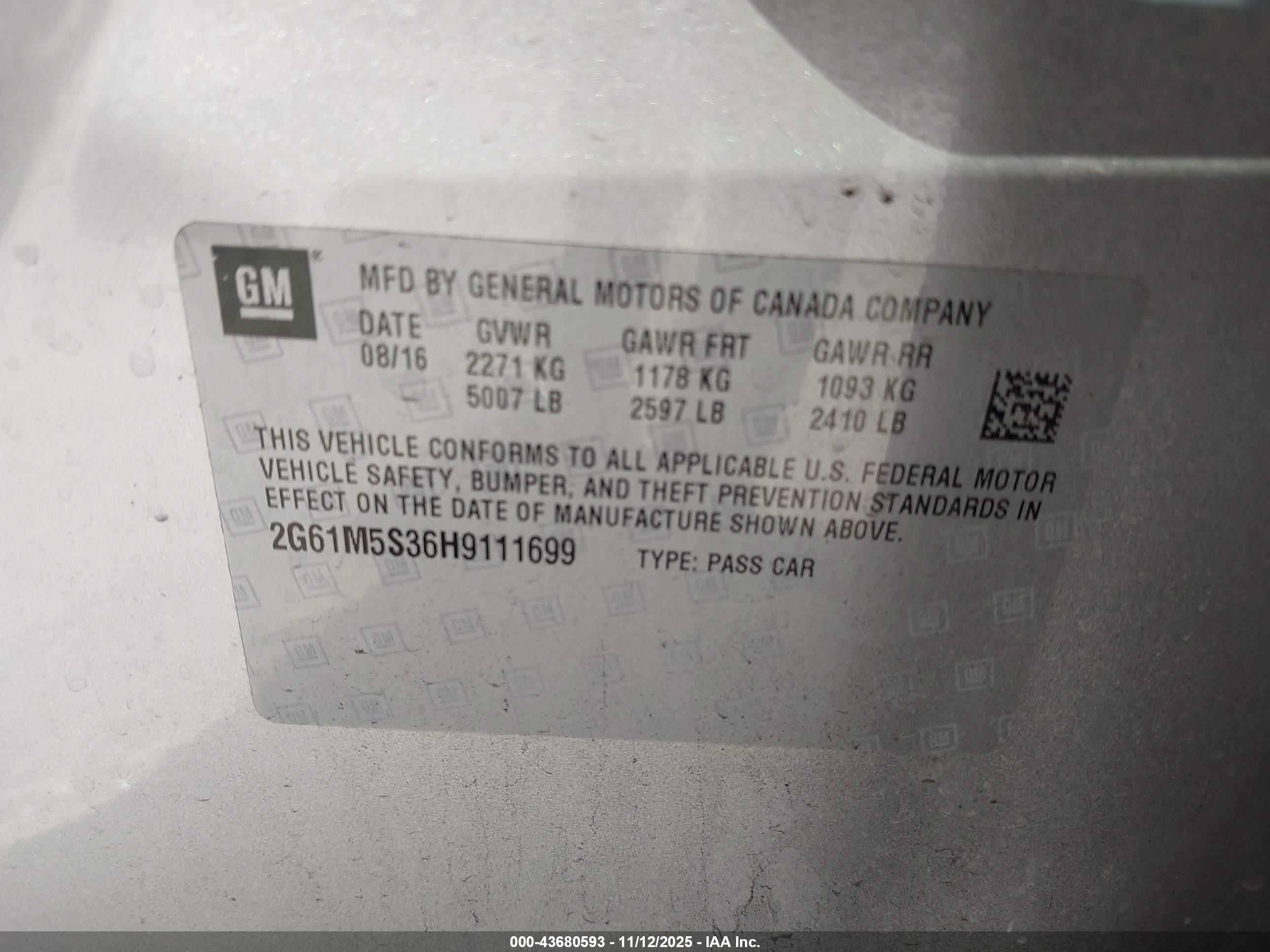CADILLAC XTS image 9