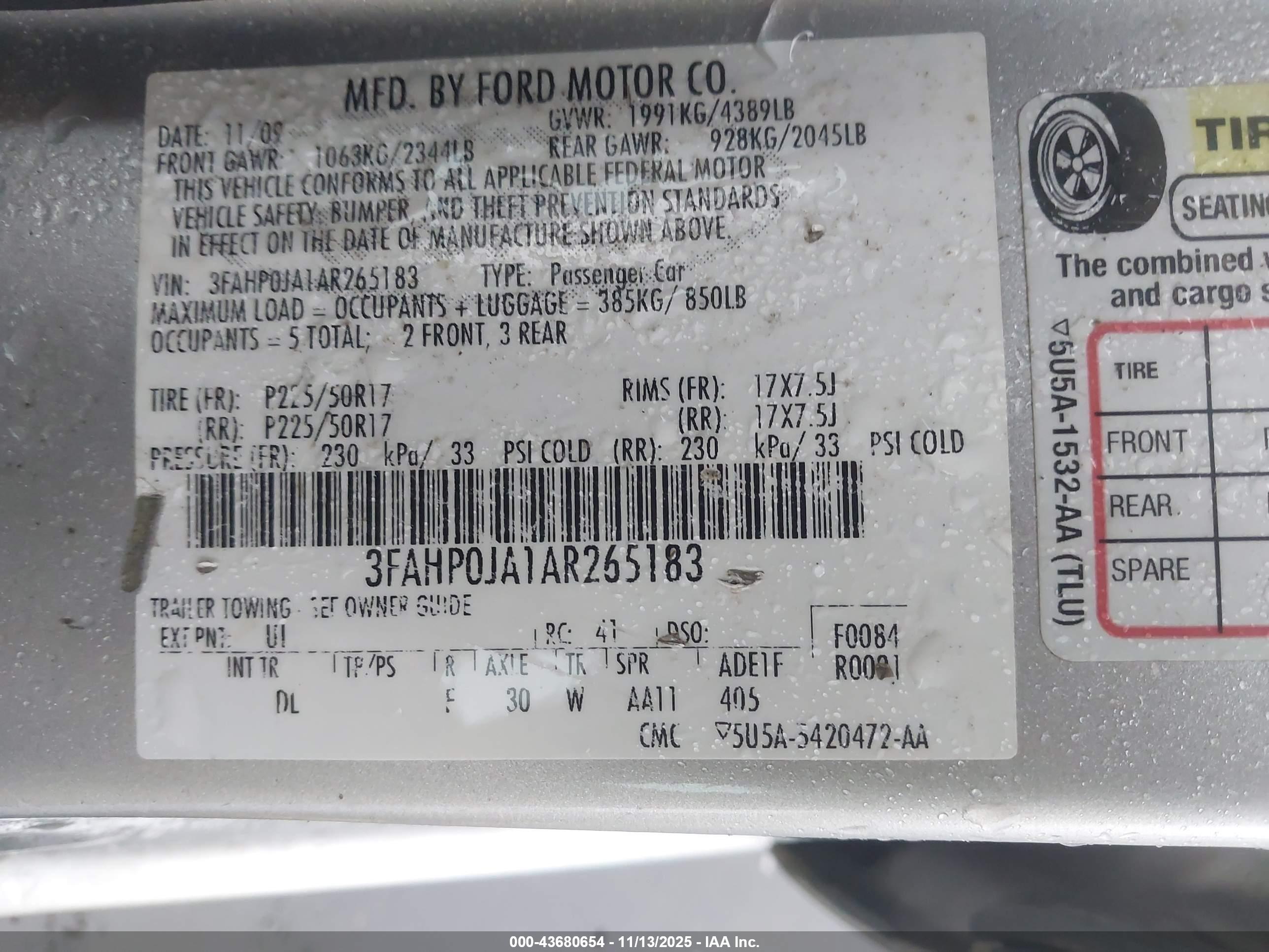 FORD FUSION image 9