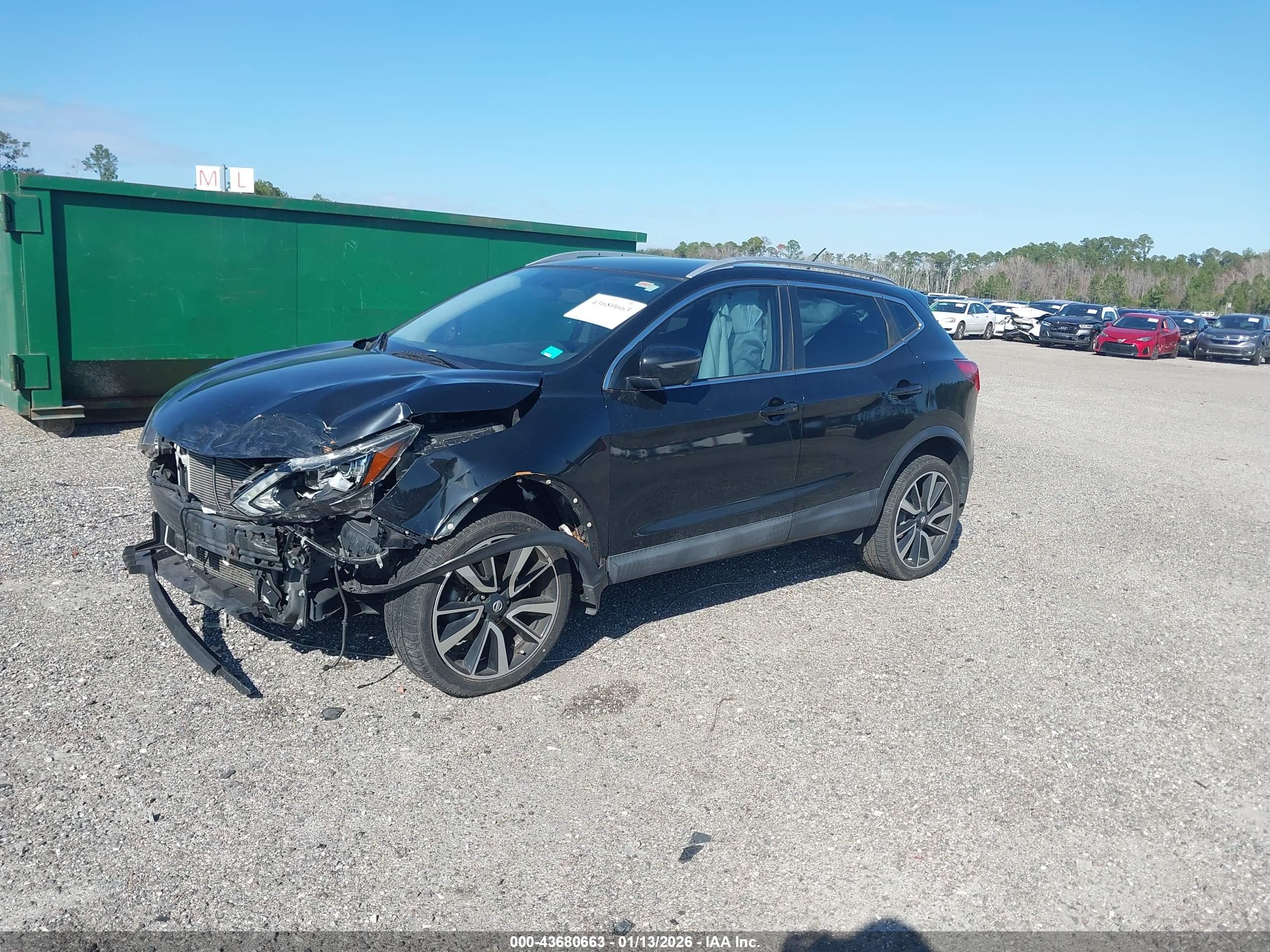 NISSAN ROGUE image 2