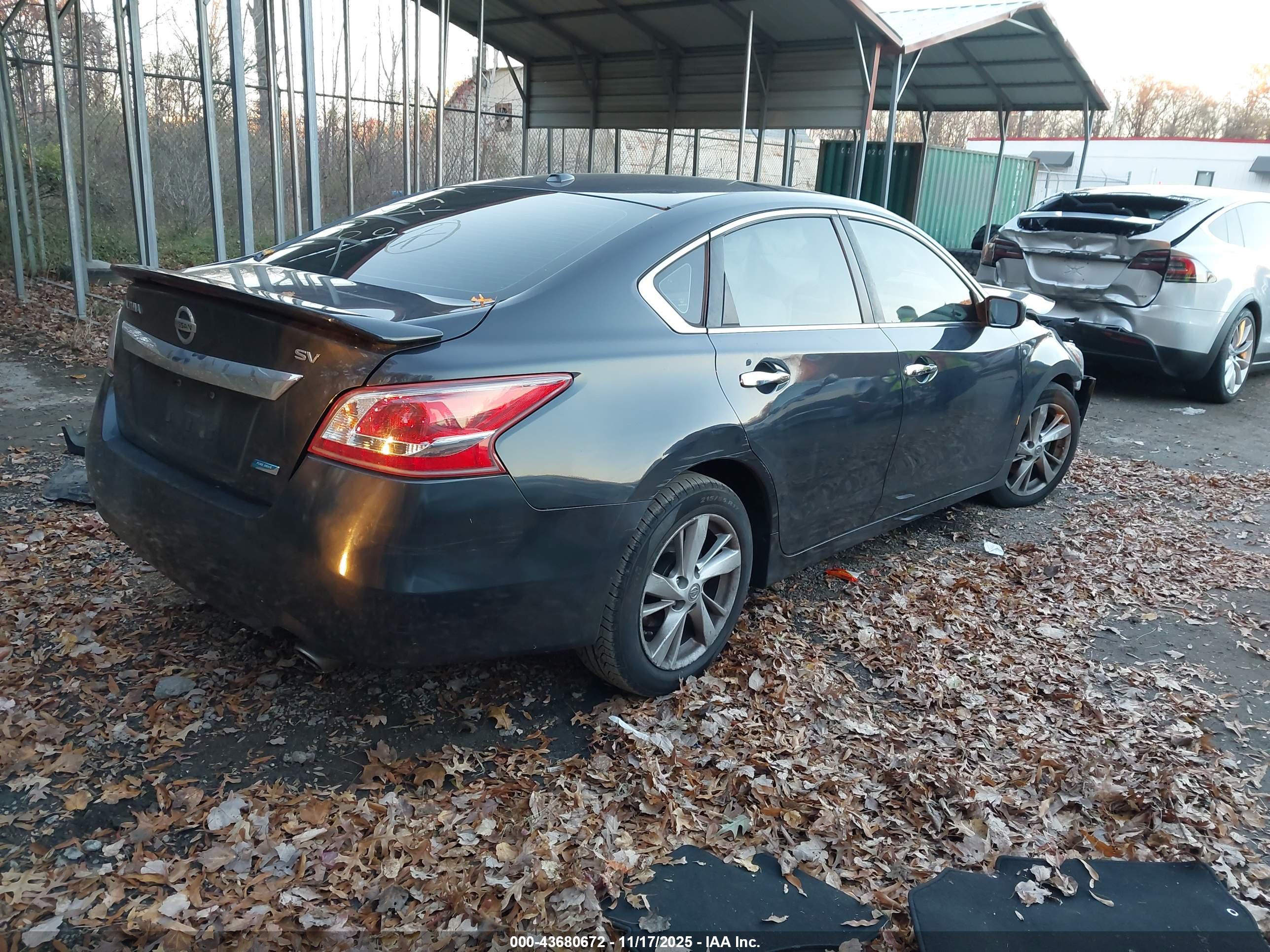 NISSAN ALTIMA image 4