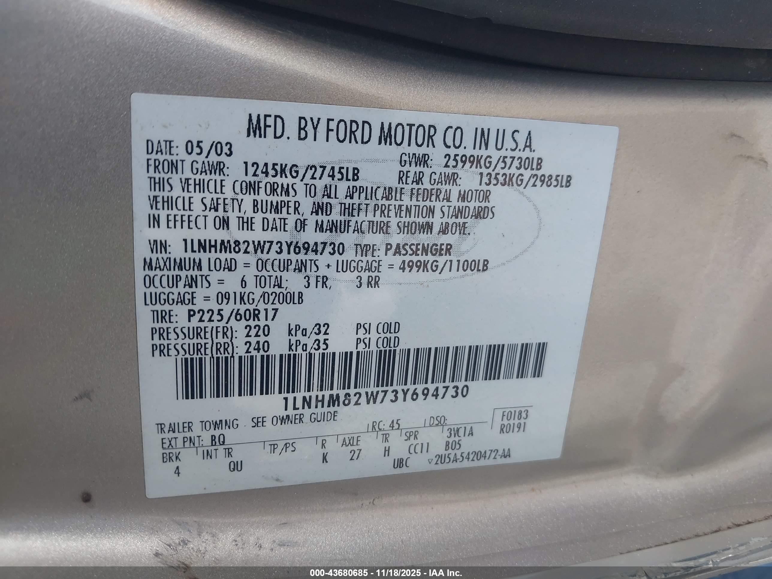 LINCOLN TOWN image 9