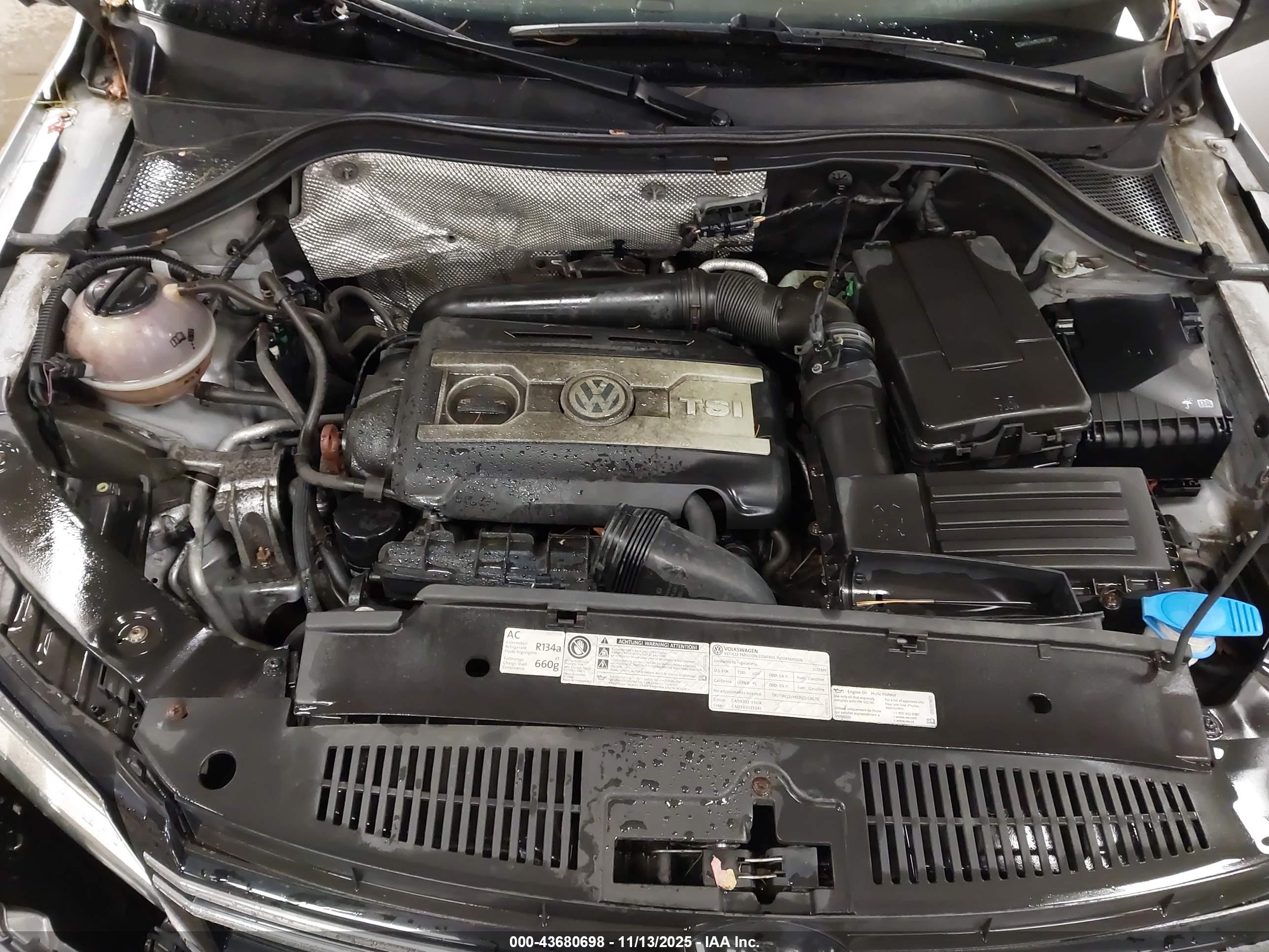 VOLKSWAGEN TIGUAN image 10
