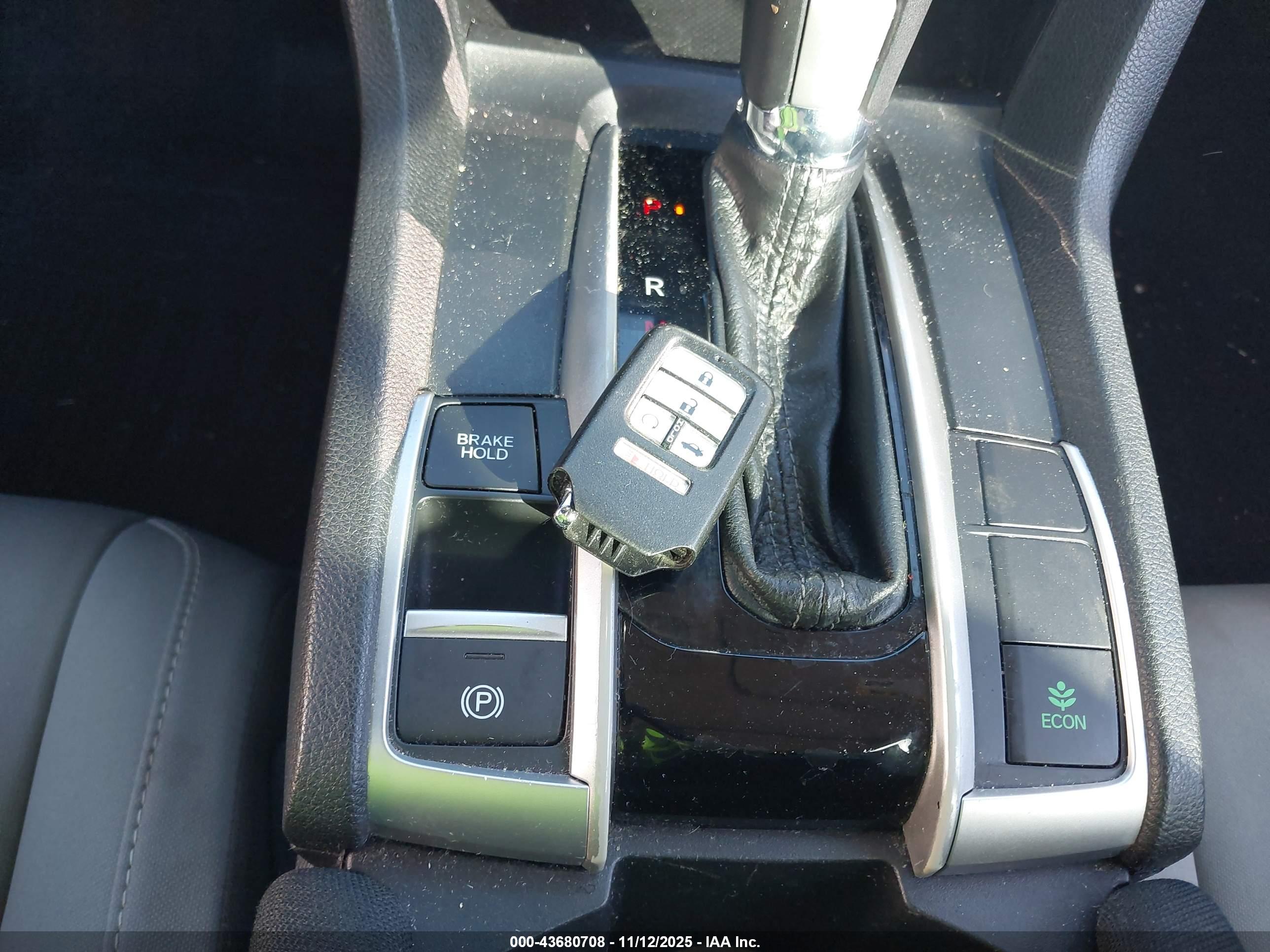 HONDA CIVIC image 11