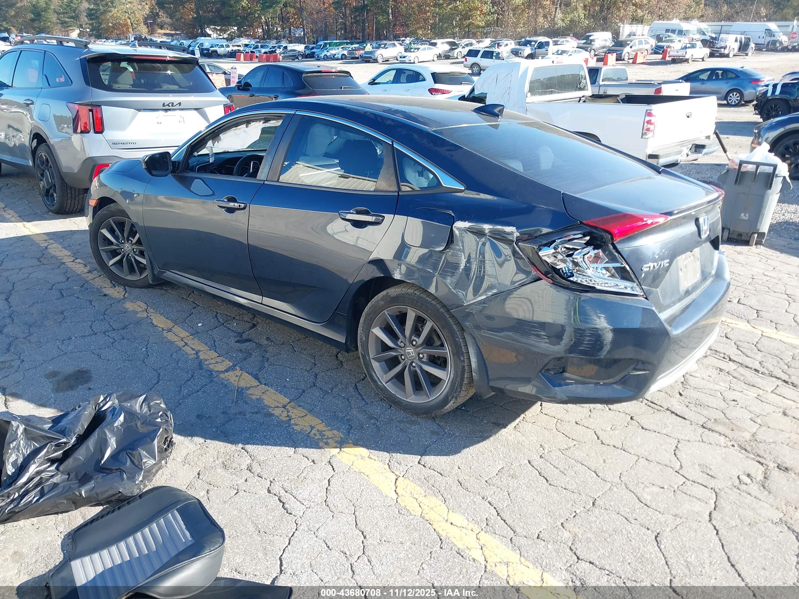 HONDA CIVIC image 3