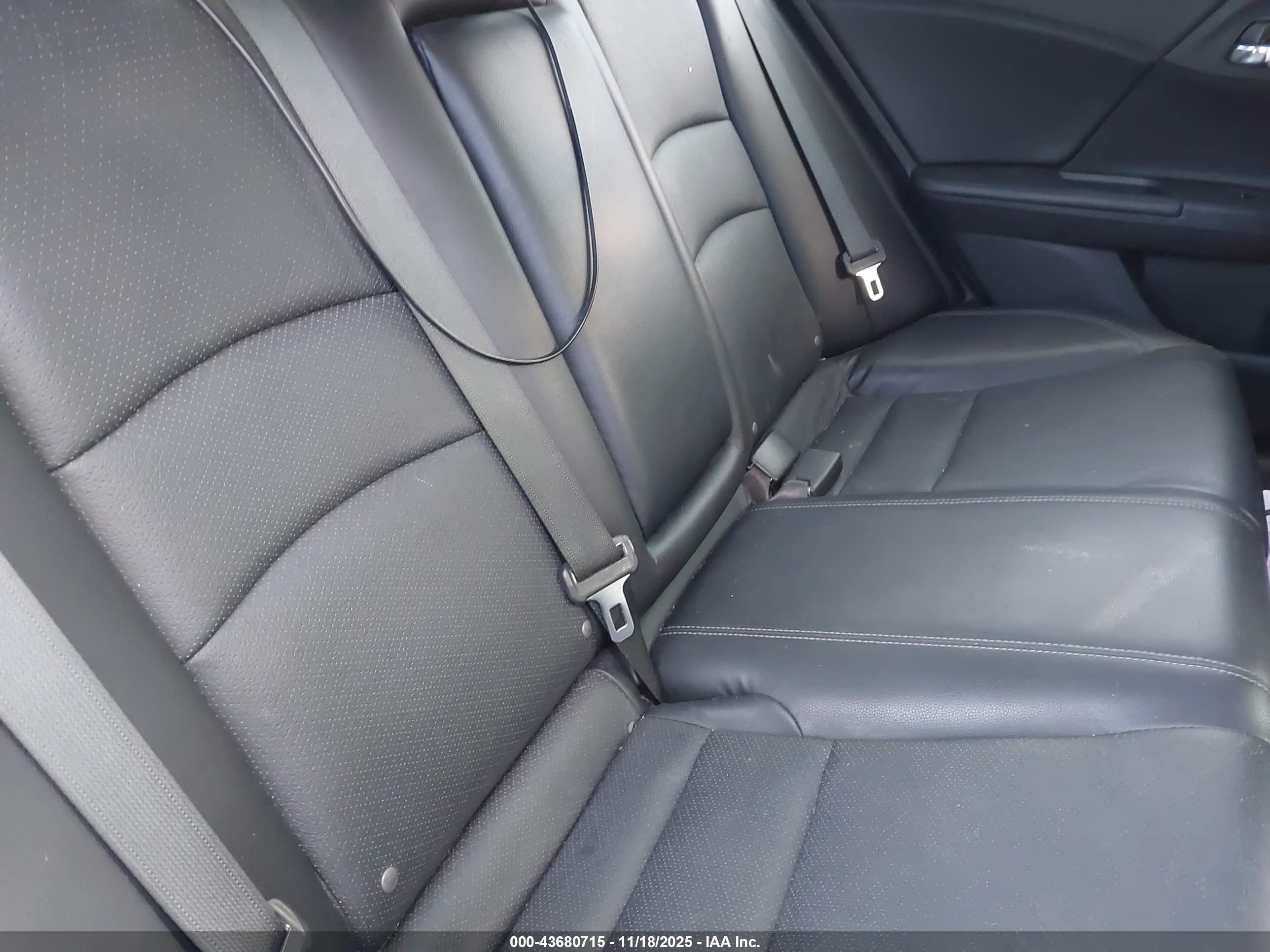 HONDA ACCORD image 8