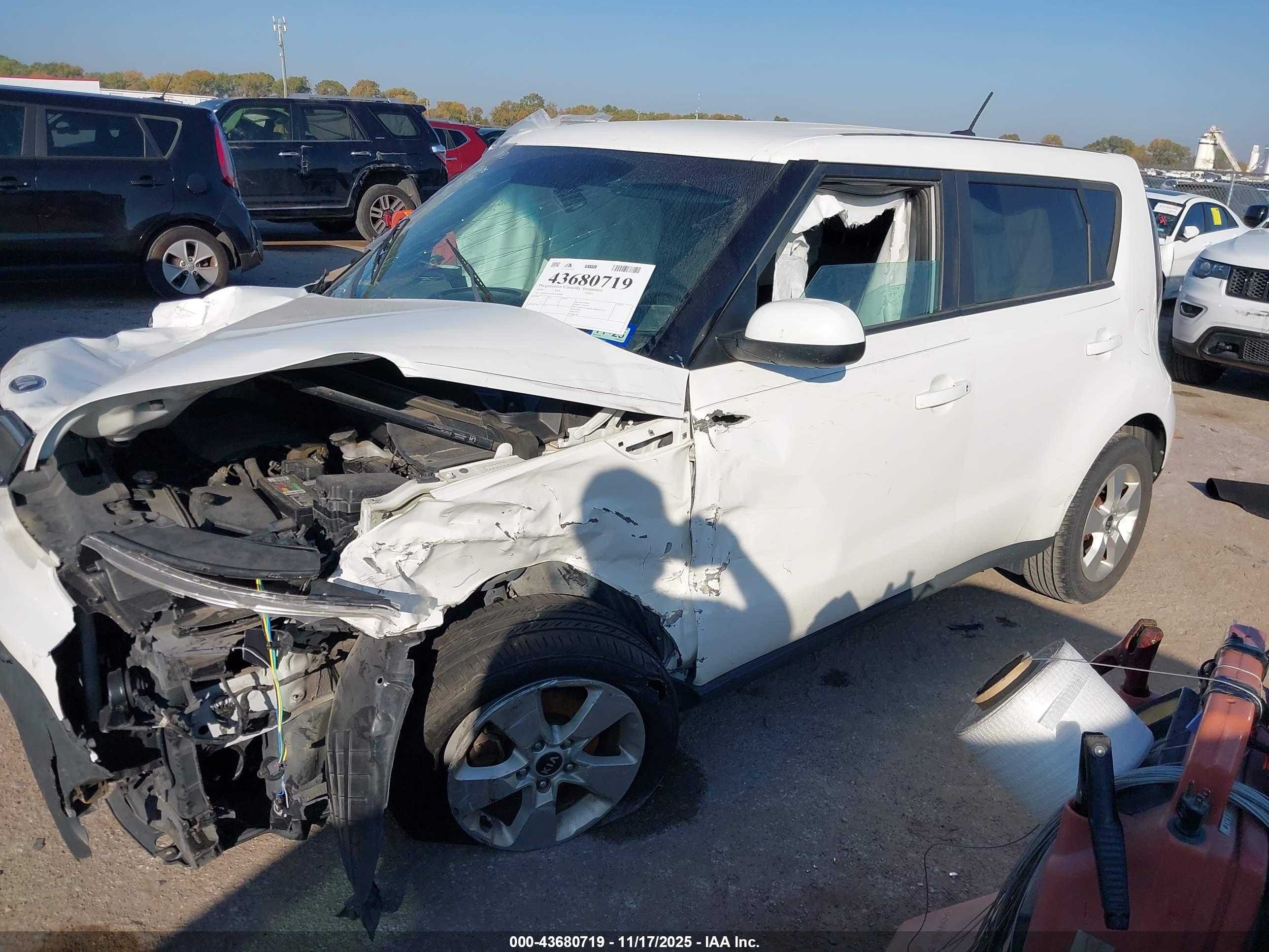 KIA SOUL image 2