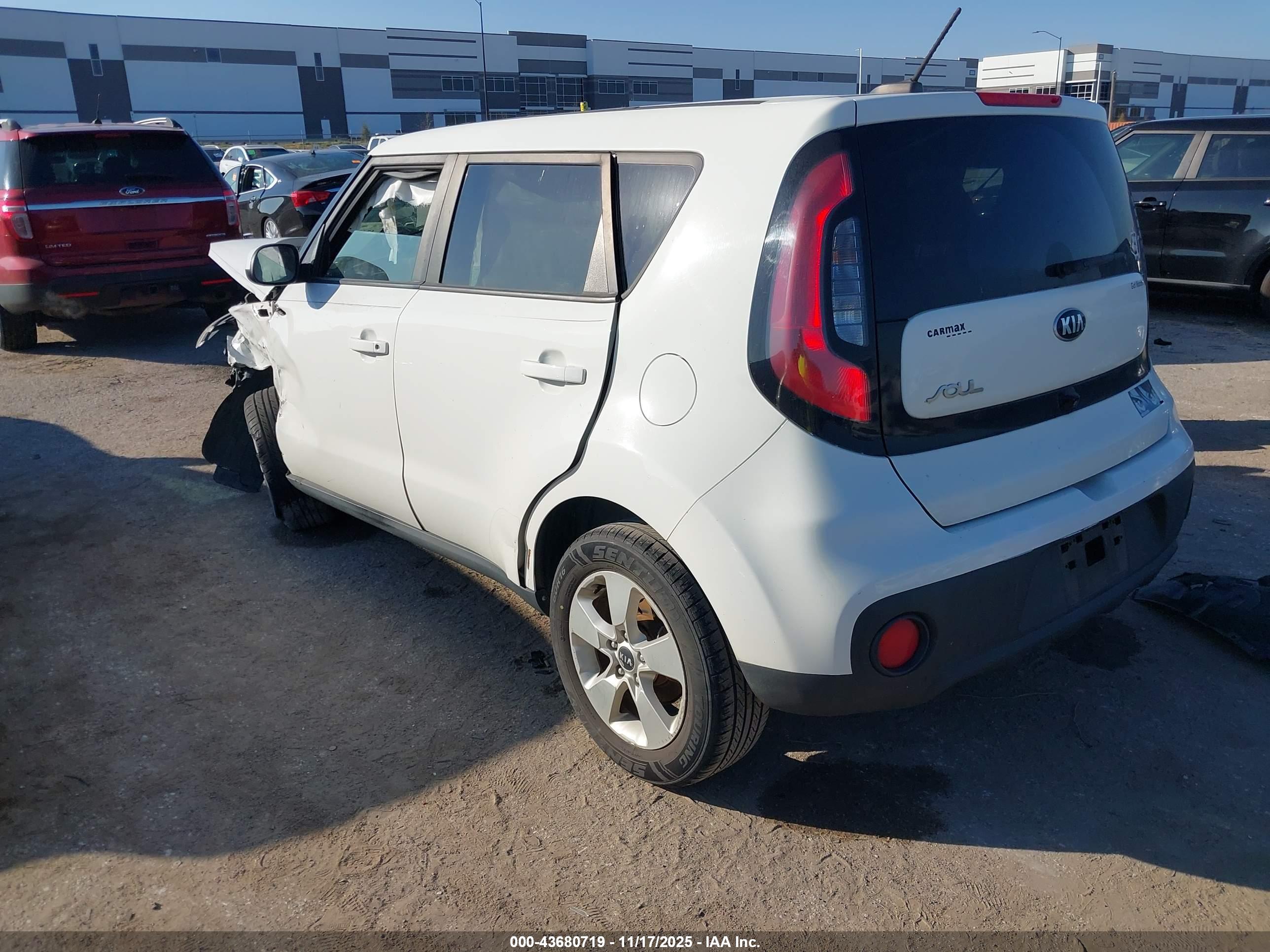 KIA SOUL image 3