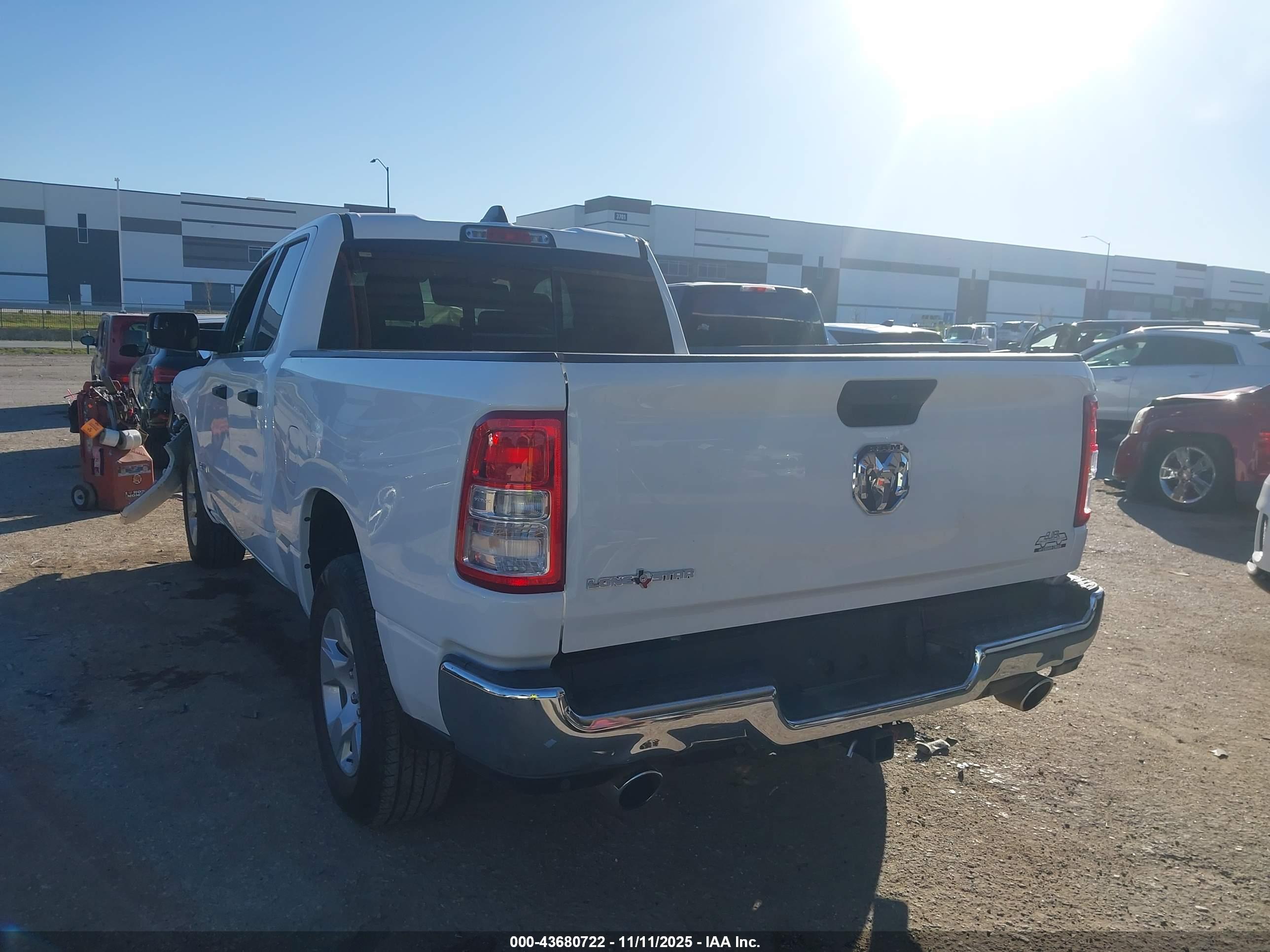 RAM 1500 image 3